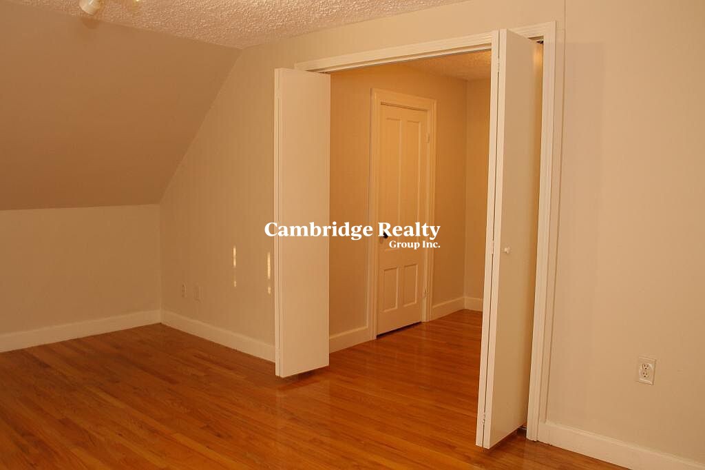 109 Magoun Ave, Medford