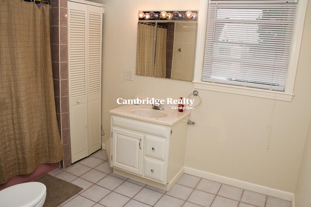 109 Magoun Ave, Medford