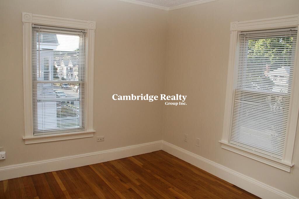 109 Magoun Ave, Medford