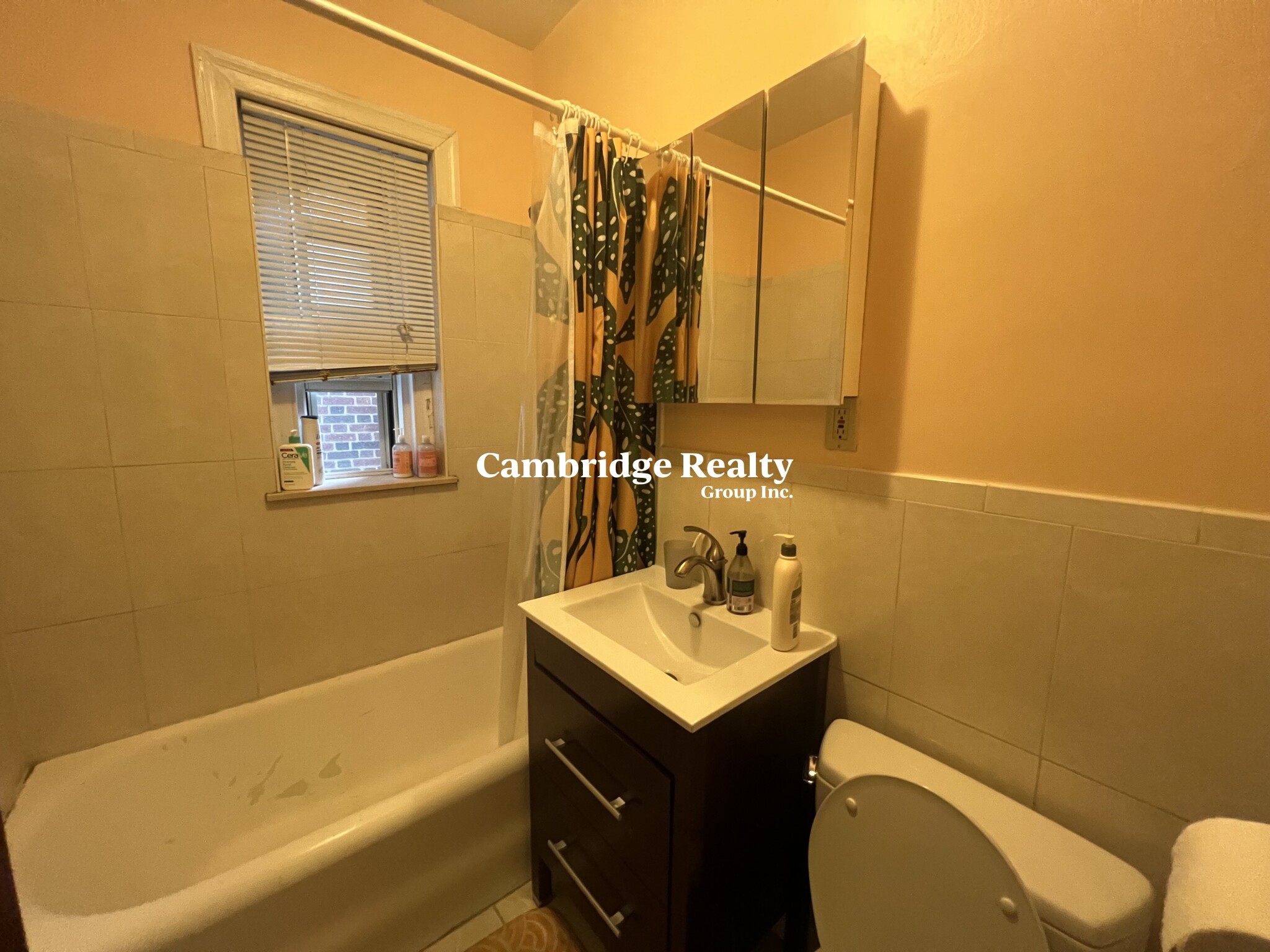 3 Arlington St, Porter Square