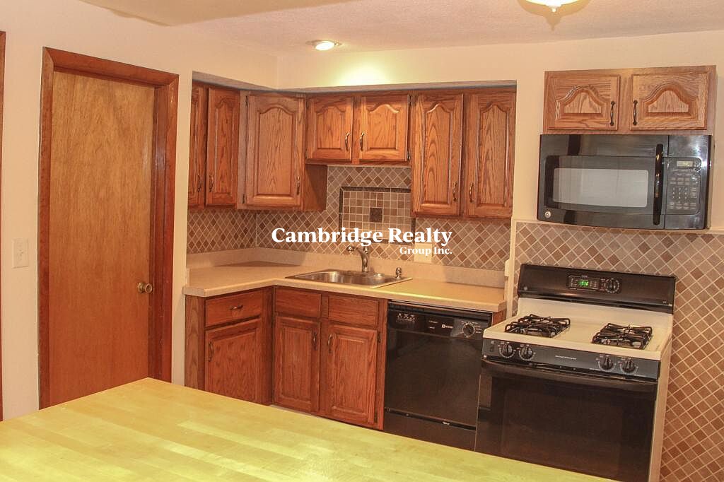 111 Magoun Ave, Medford