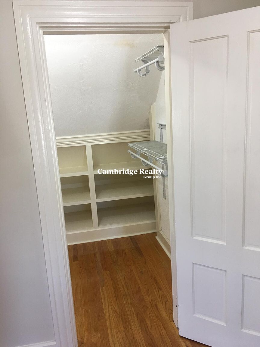 111 Magoun Ave, Medford