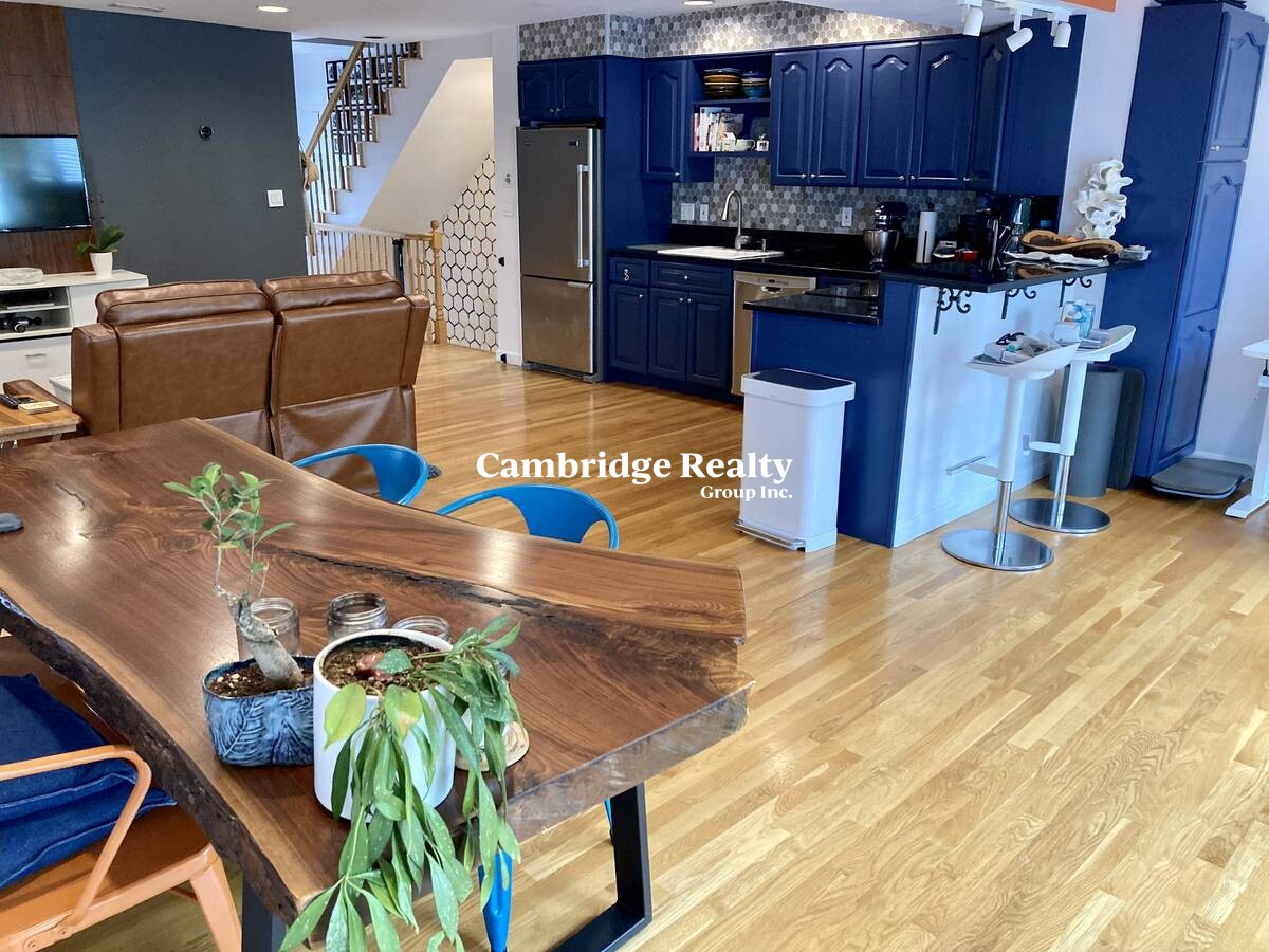 37 Homer Ave, West Cambridge