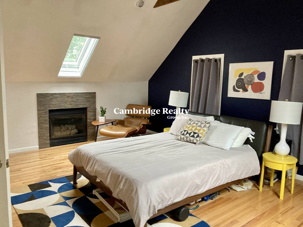 37 Homer Ave, West Cambridge