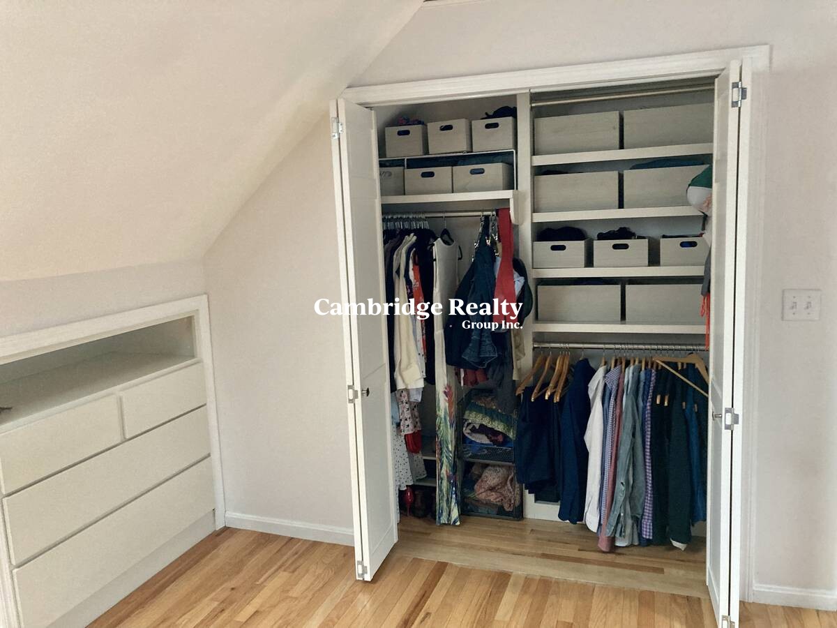 37 Homer Ave, West Cambridge