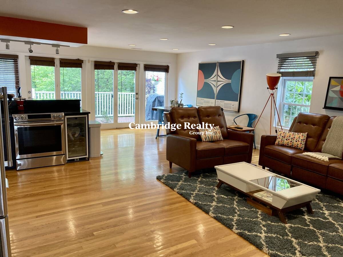 37 Homer Ave, West Cambridge