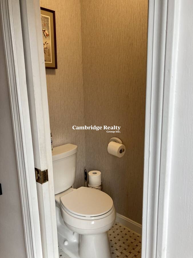 37 Homer Ave, West Cambridge