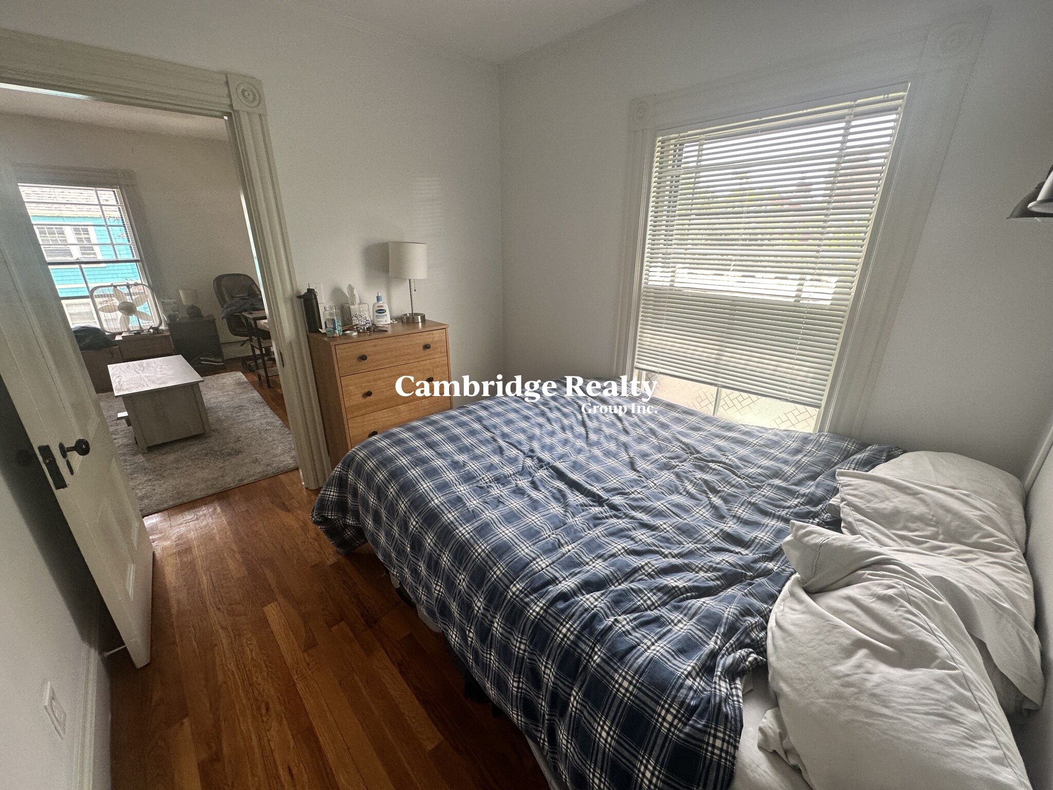 27 Meacham Rd, North Cambridge