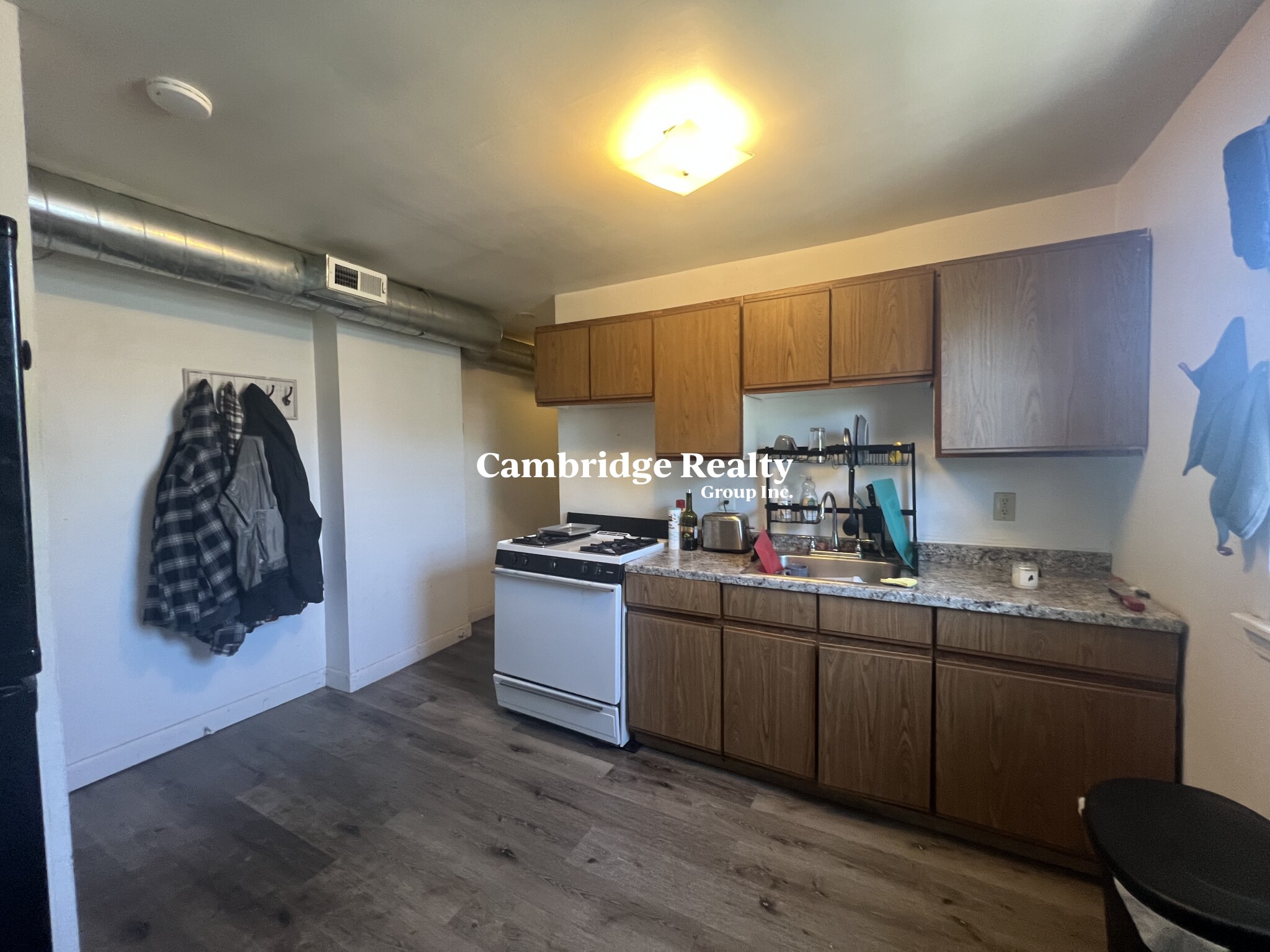 171 Windsor St, Cambridgeport