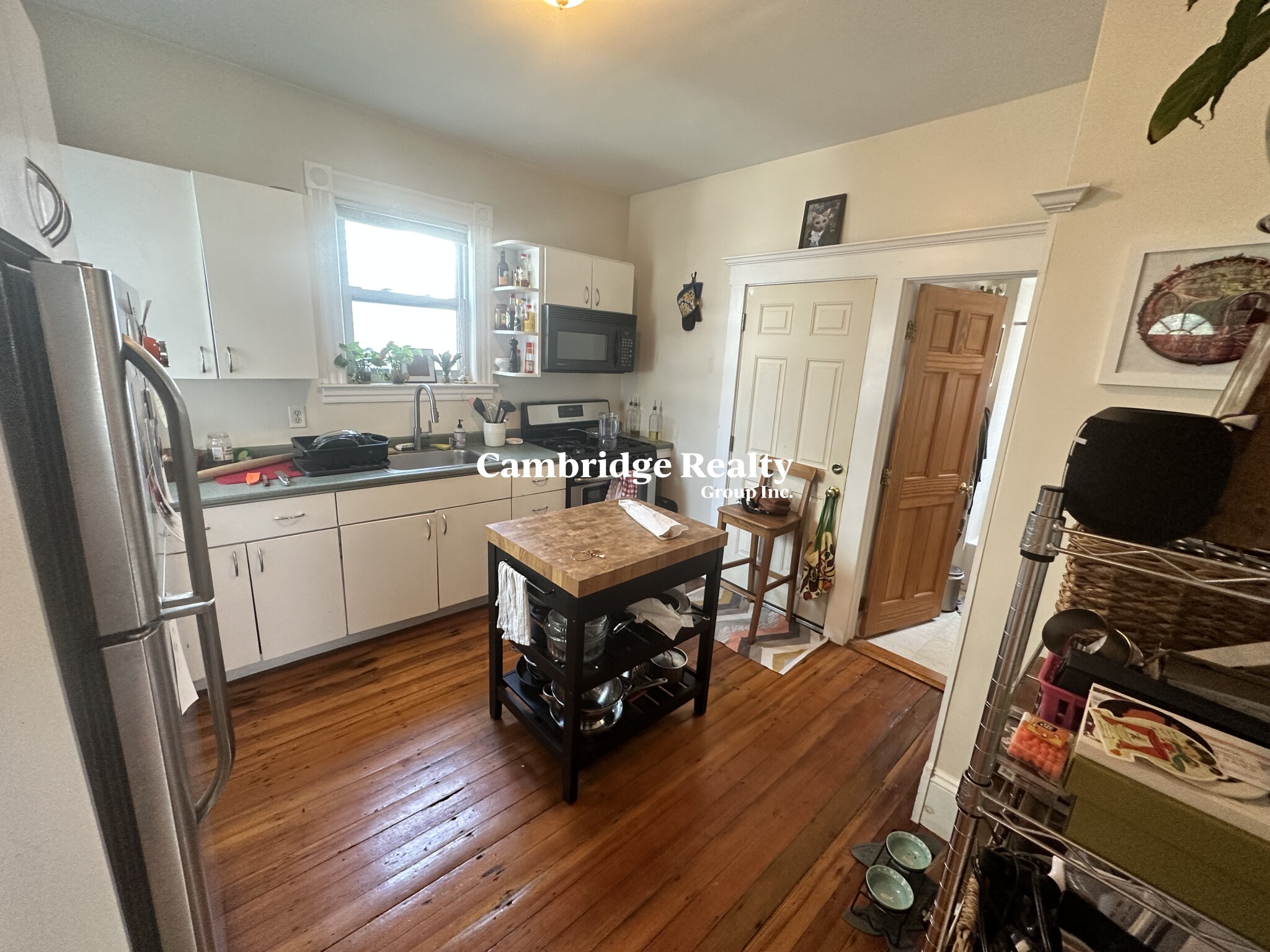 515 Medford St, Magoun Square