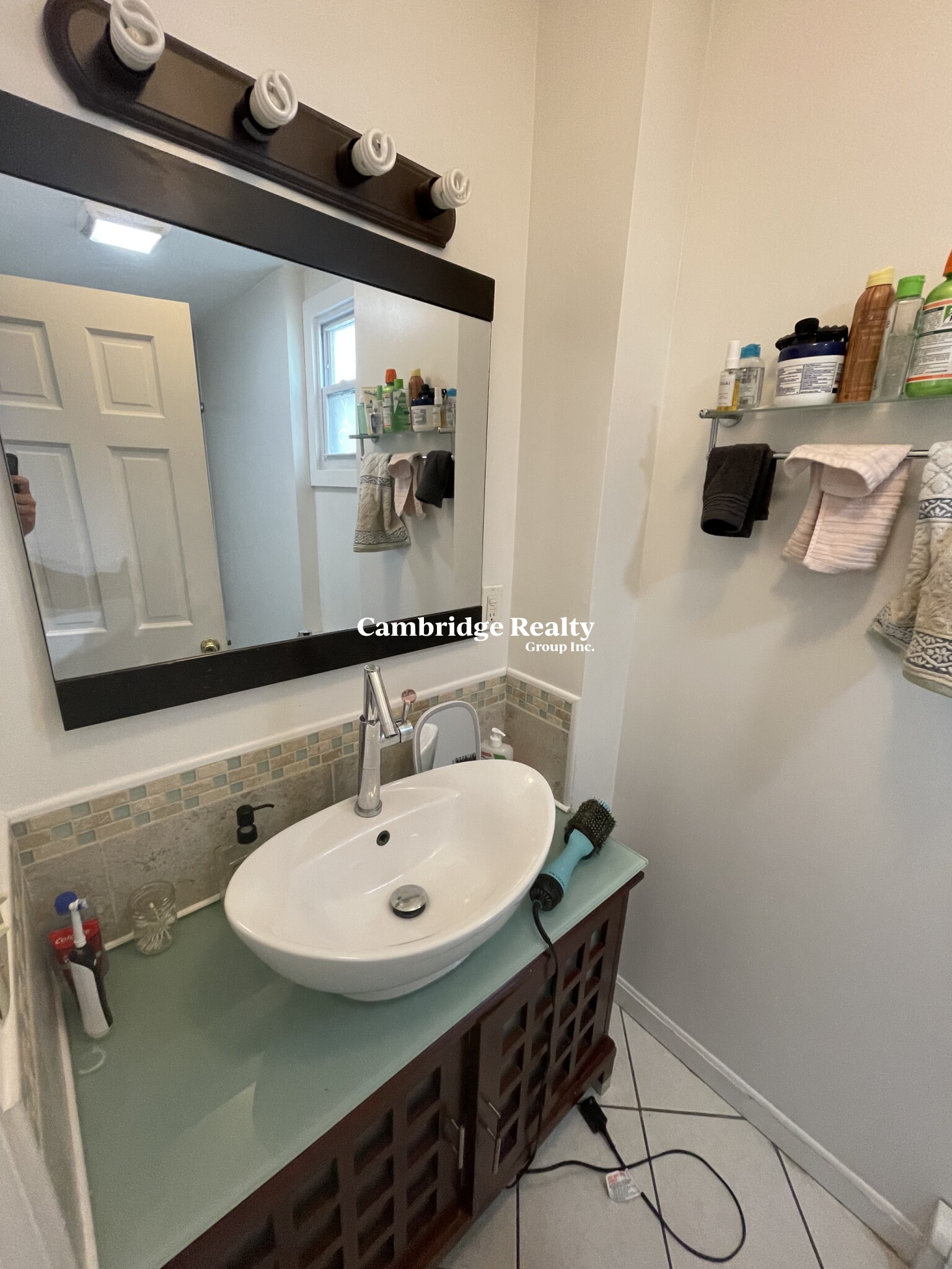 9 Stickney Ave, Winter Hill