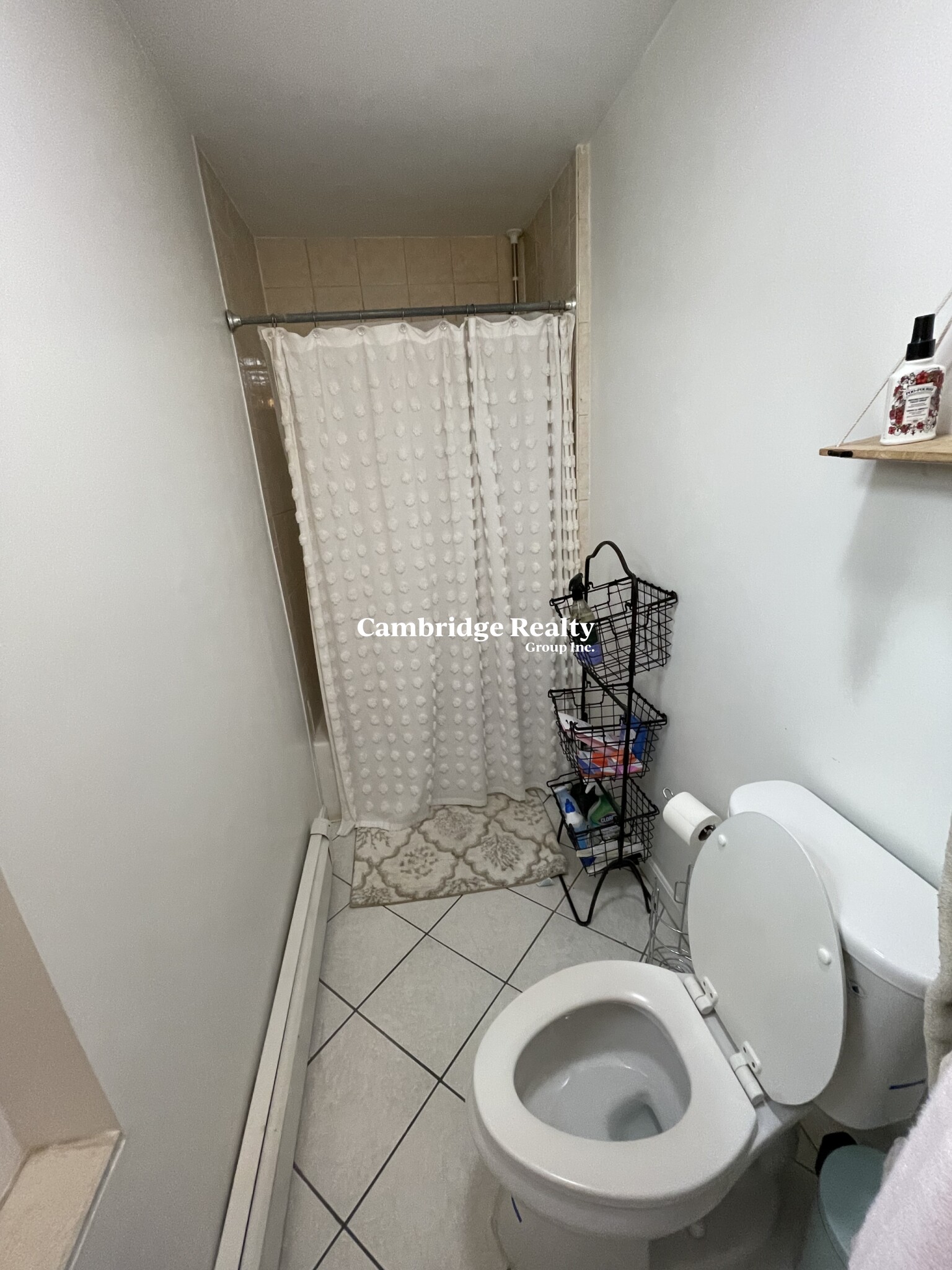 9 Stickney Ave, Winter Hill