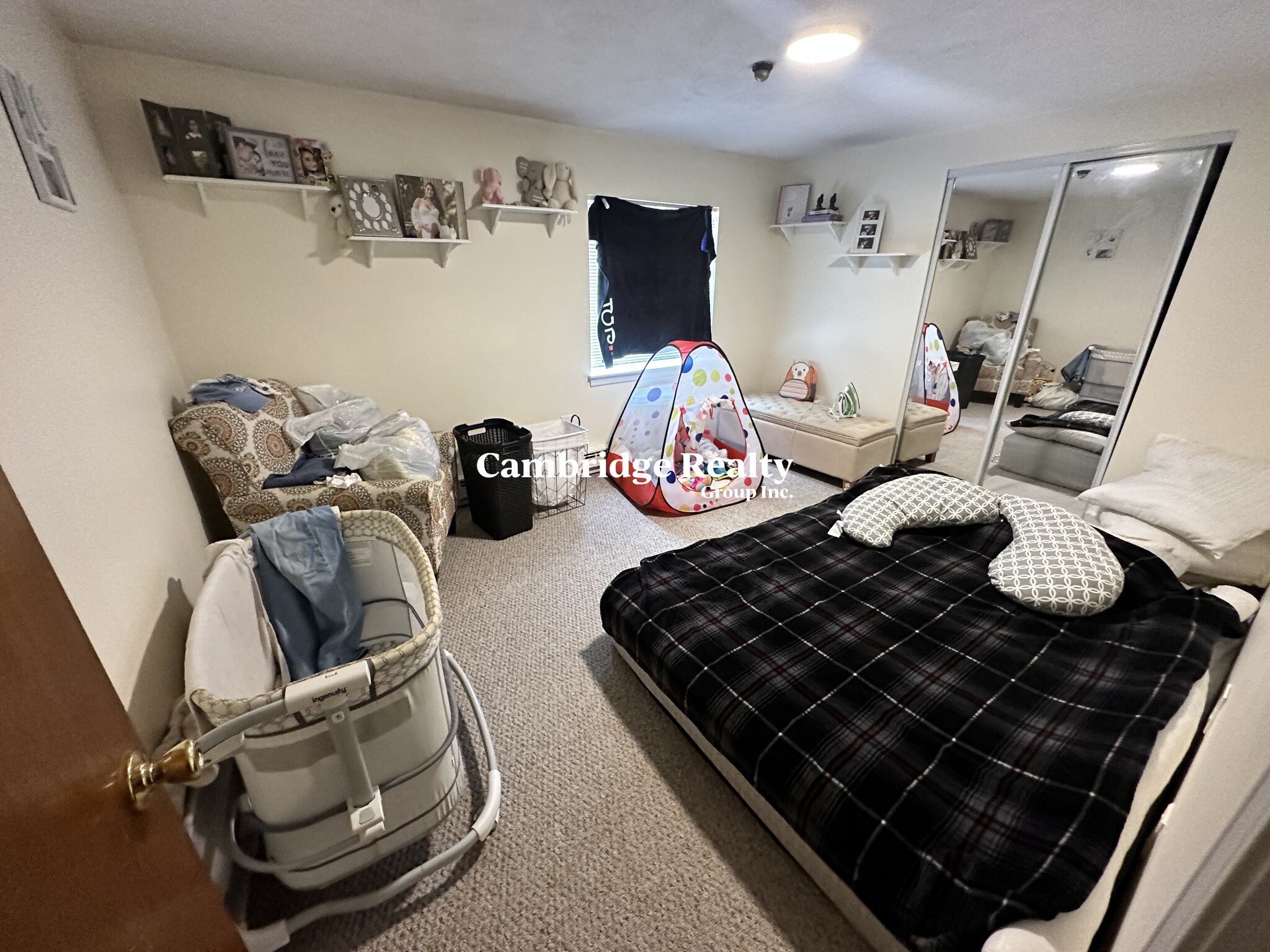 33 Lodgen Ct, Malden