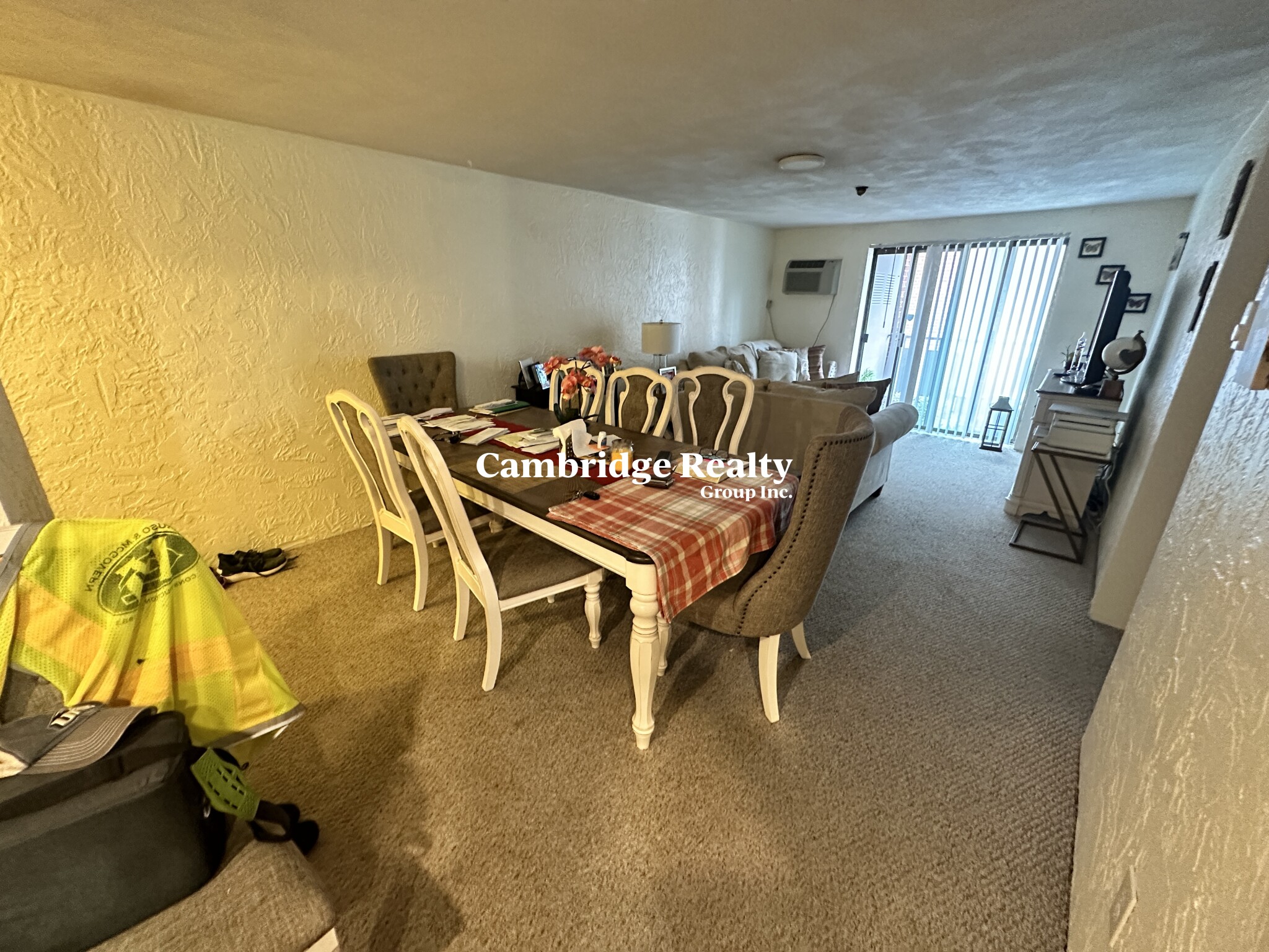 33 Lodgen Ct, Malden