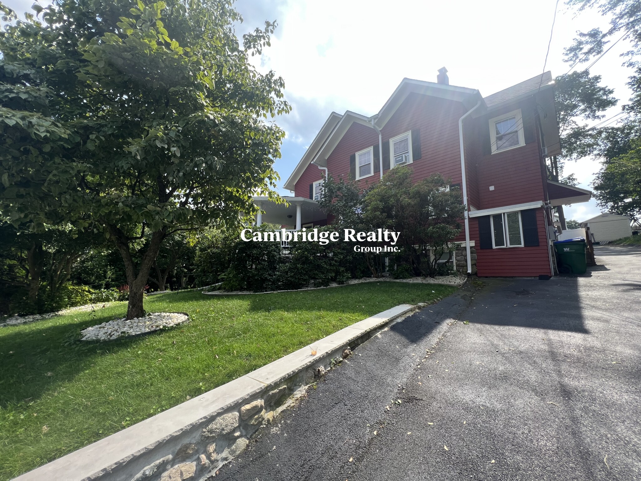 52 Woburn St, Medford