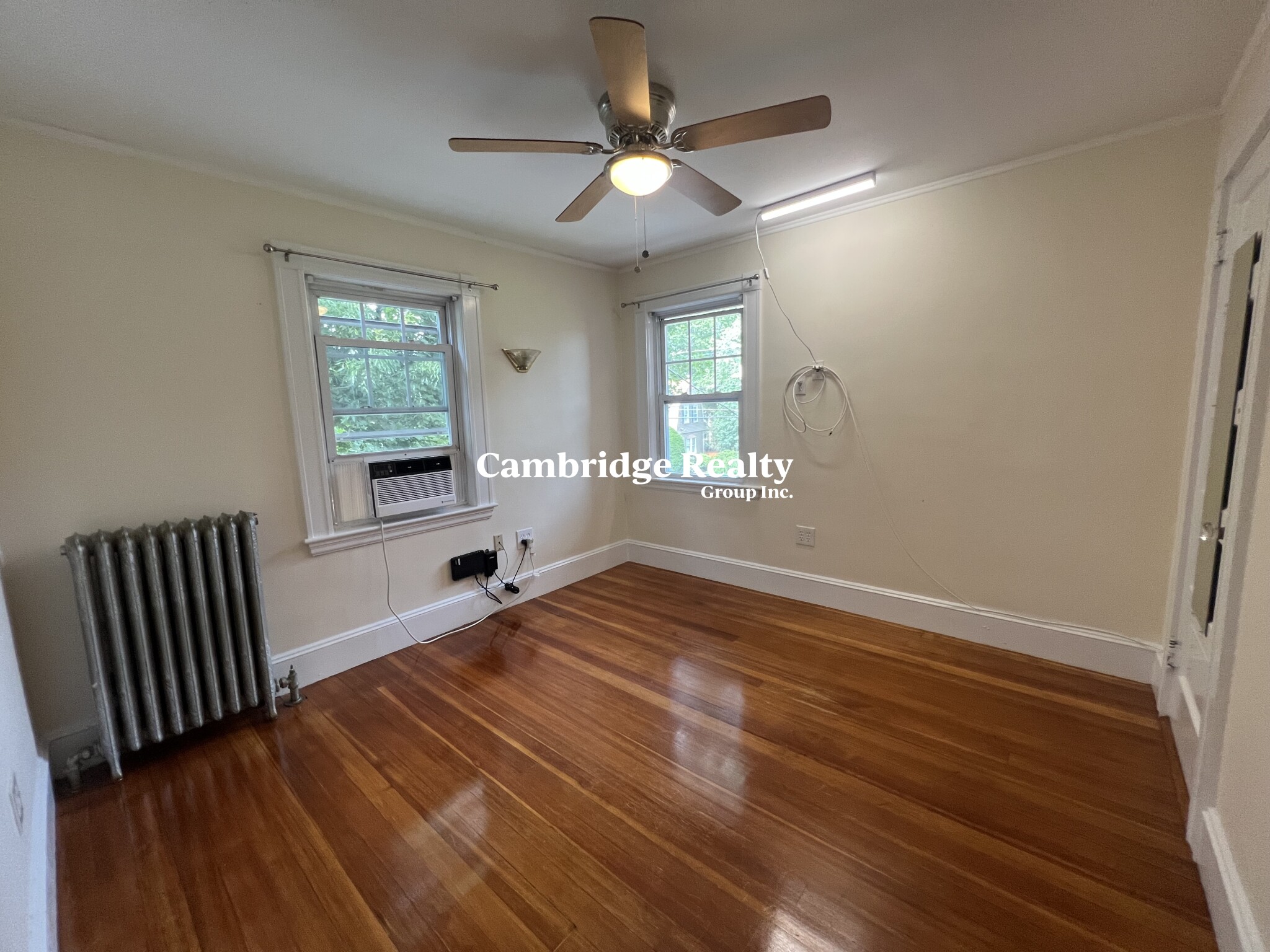 52 Woburn St, Medford