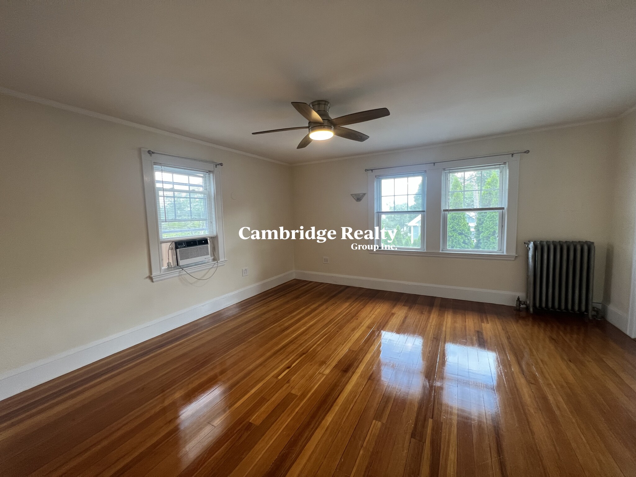 52 Woburn St, Medford