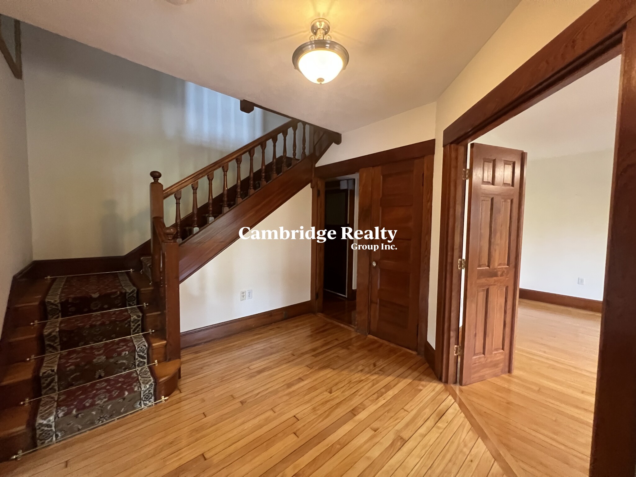 52 Woburn St, Medford