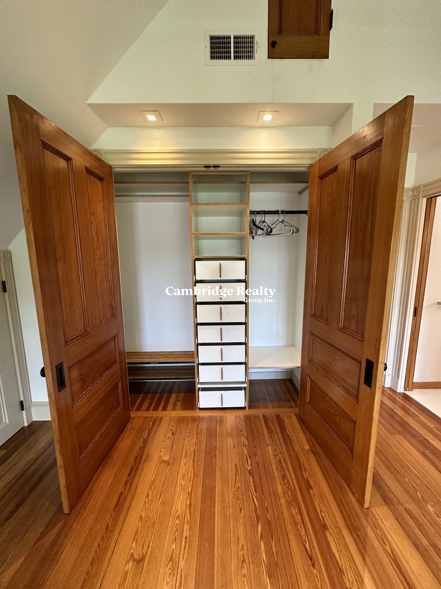 5 Columbus Ave, Union Square