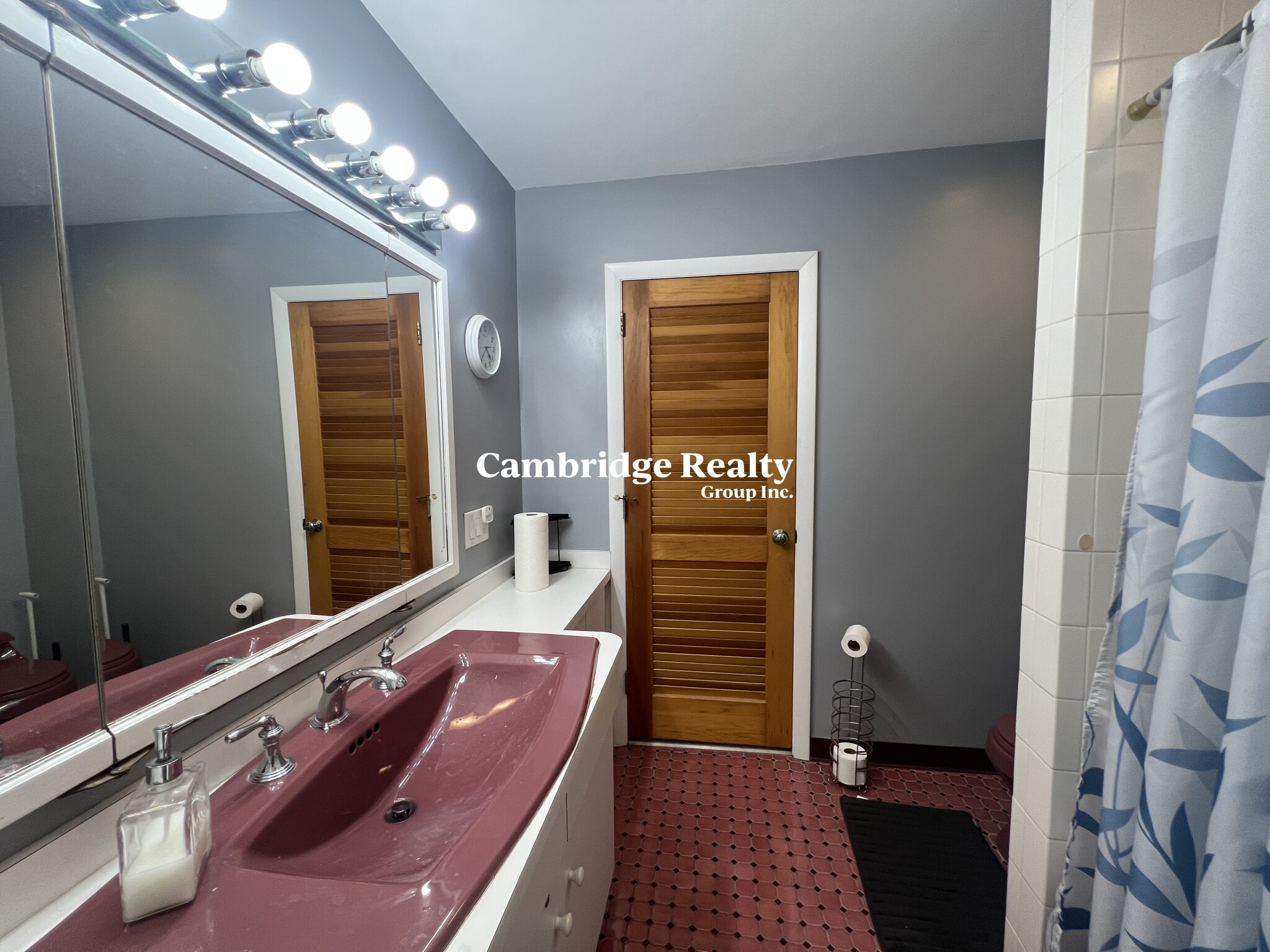 32 Winchester St, Medford