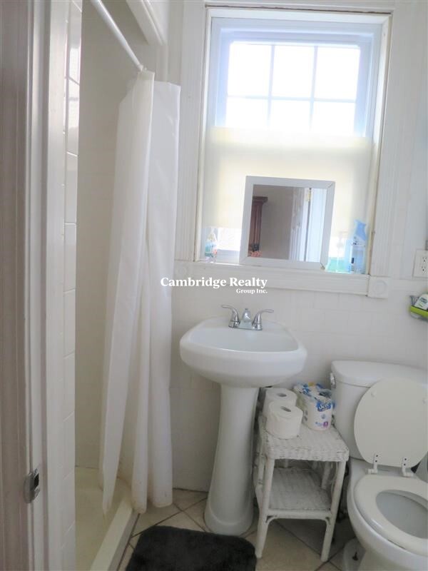 17 Putnam Ave, Harvard Square