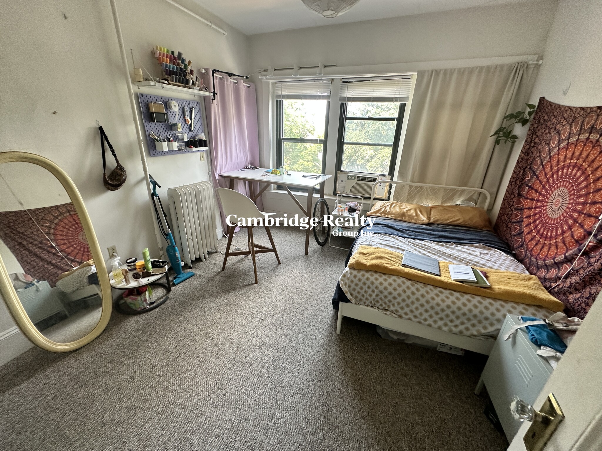 1039 Massachusetts Ave, Harvard Square