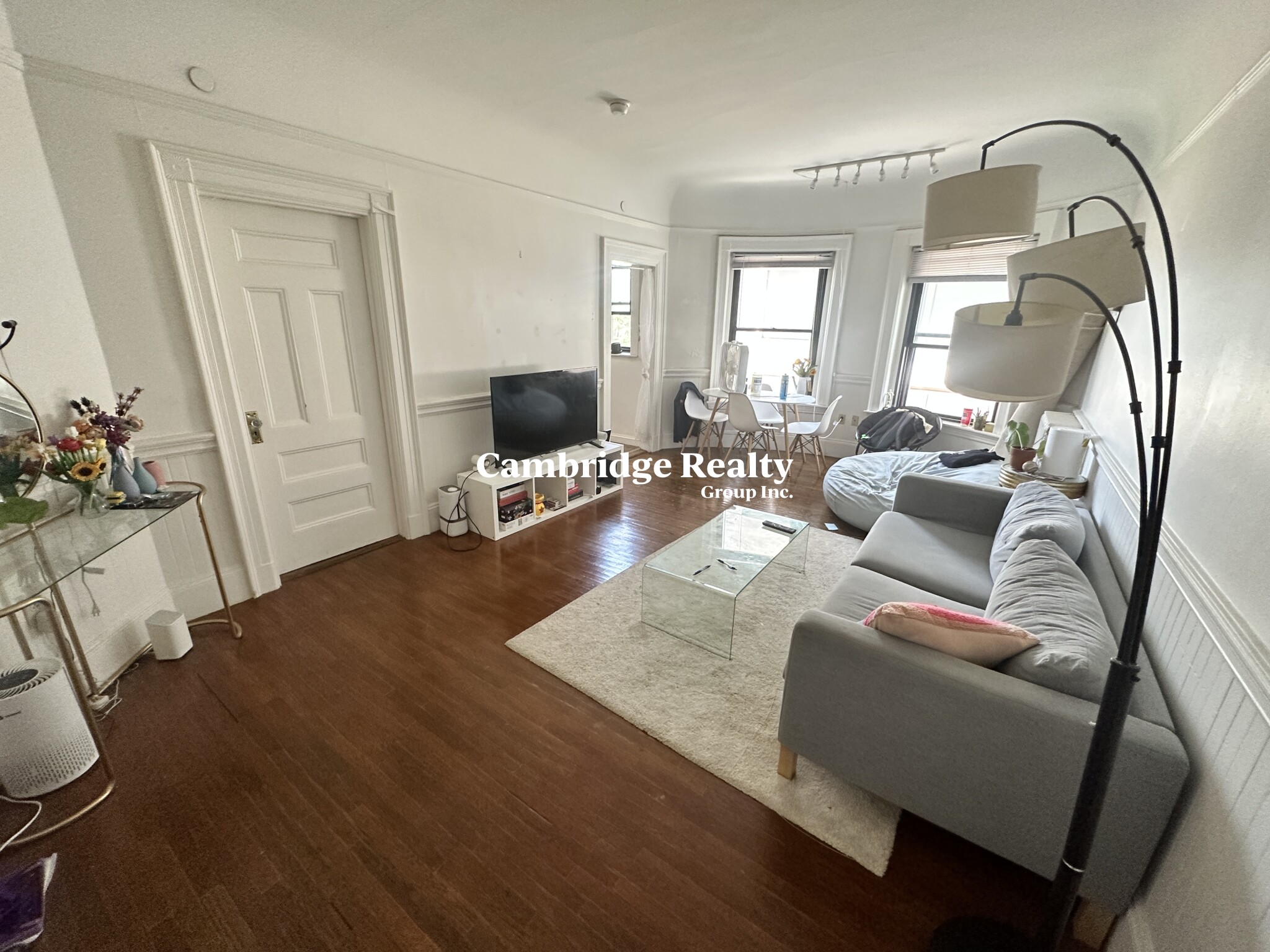 1039 Massachusetts Ave, Harvard Square