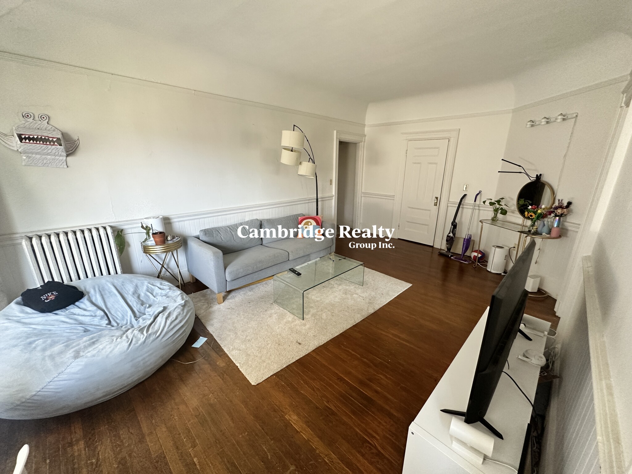 1039 Massachusetts Ave, Harvard Square