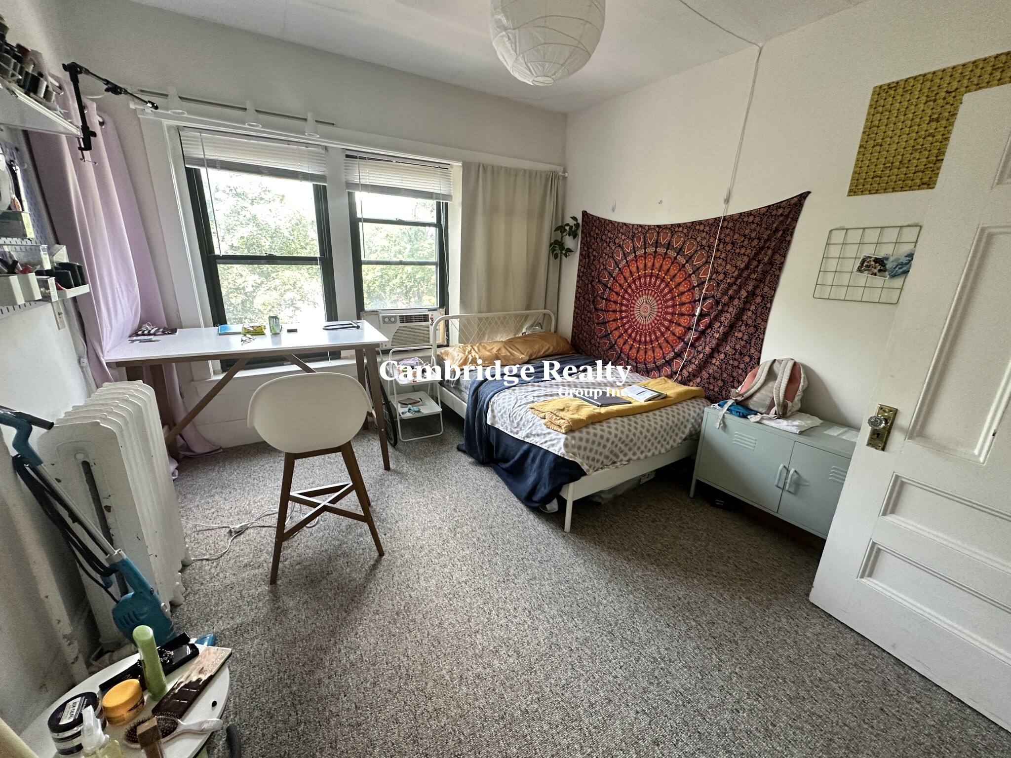 1039 Massachusetts Ave, Harvard Square