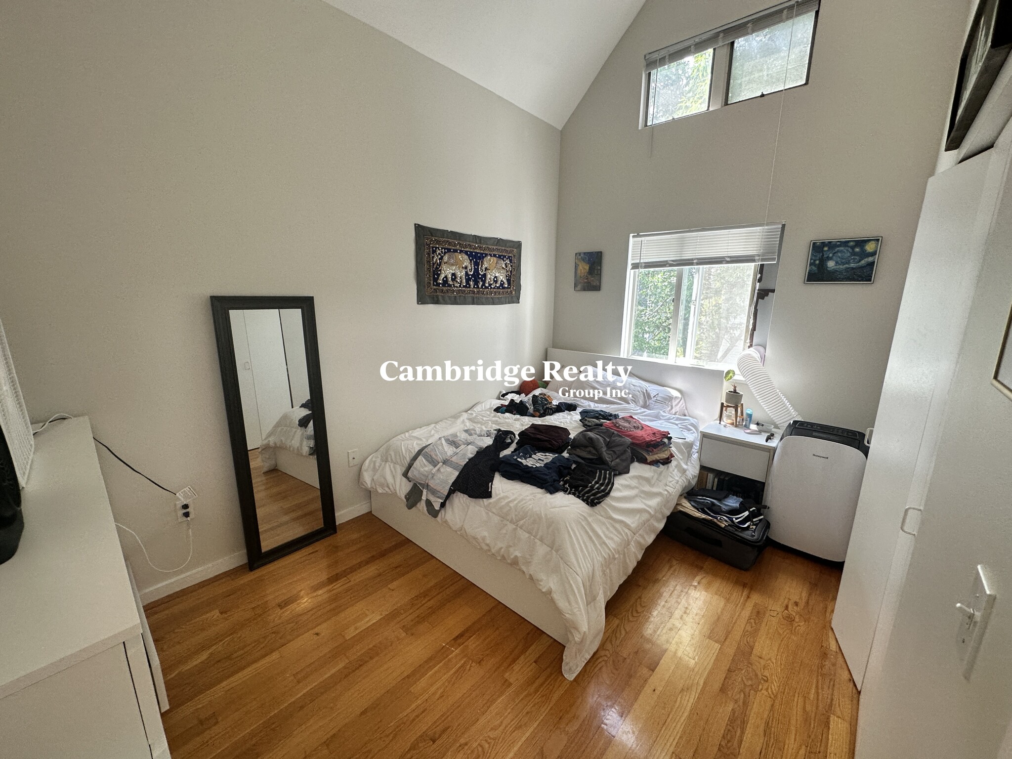 9 Fort Washington Pl, Cambridgeport