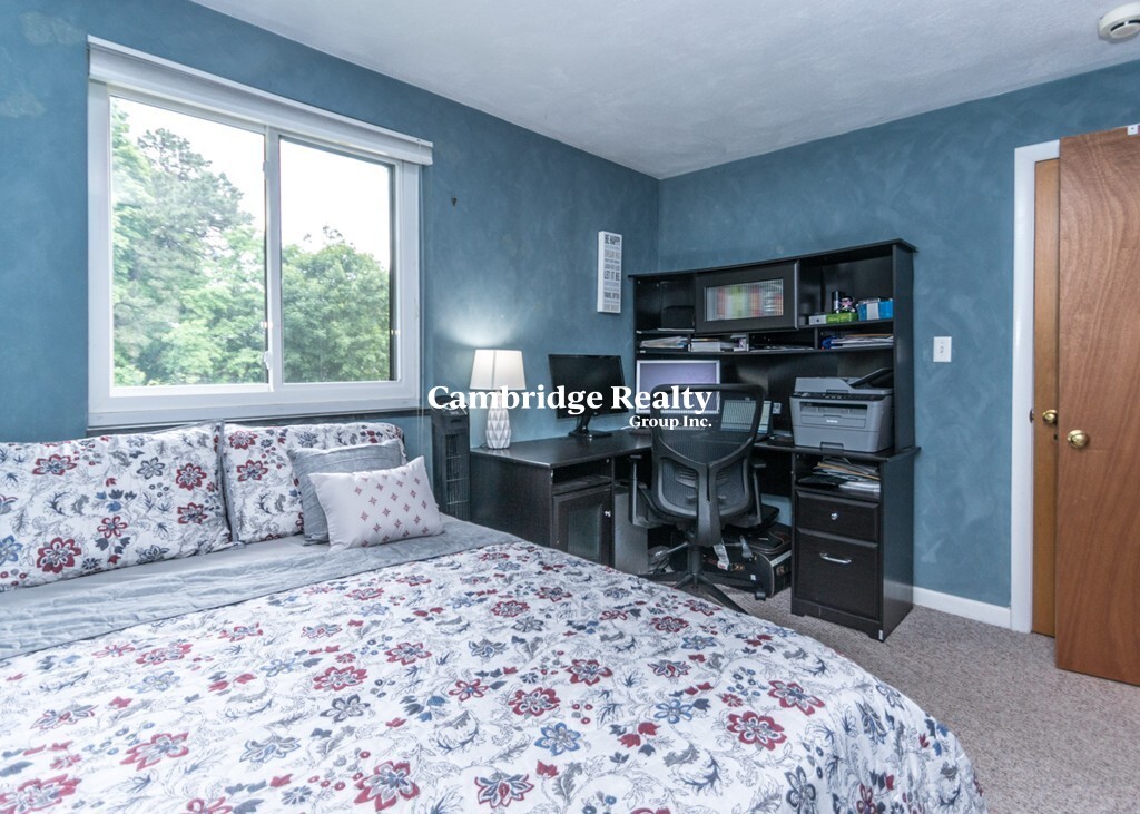 1191 Main St, Waltham