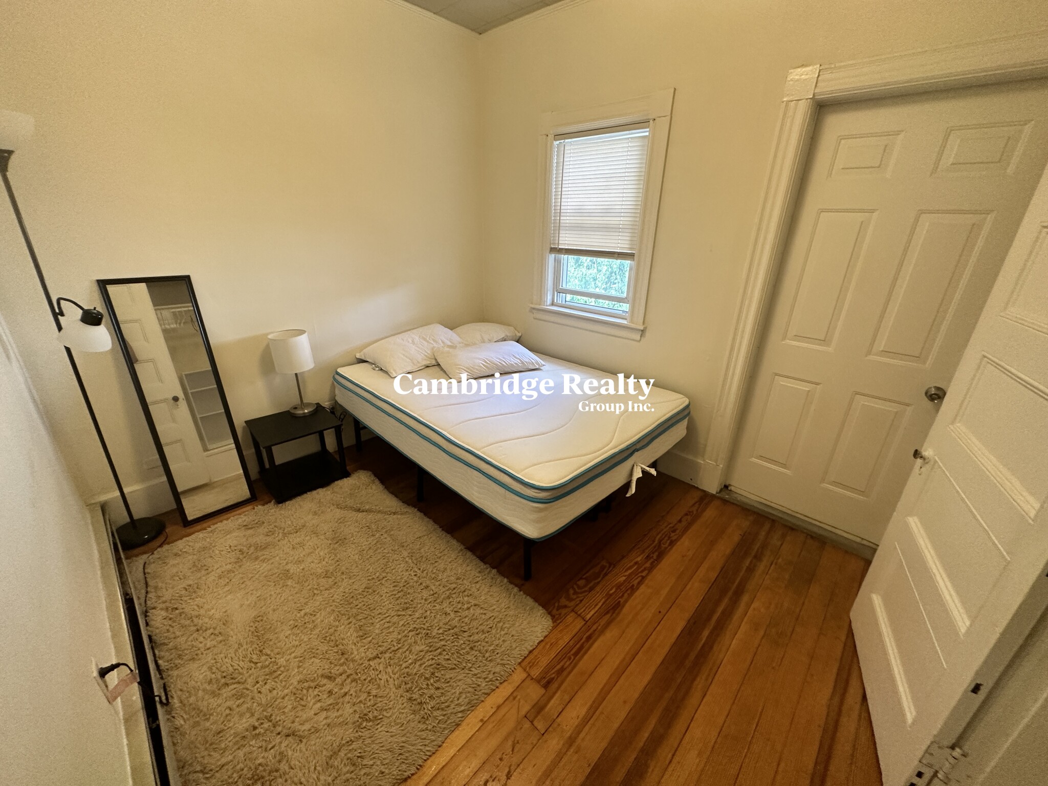 147 Willow Ave, Davis Square