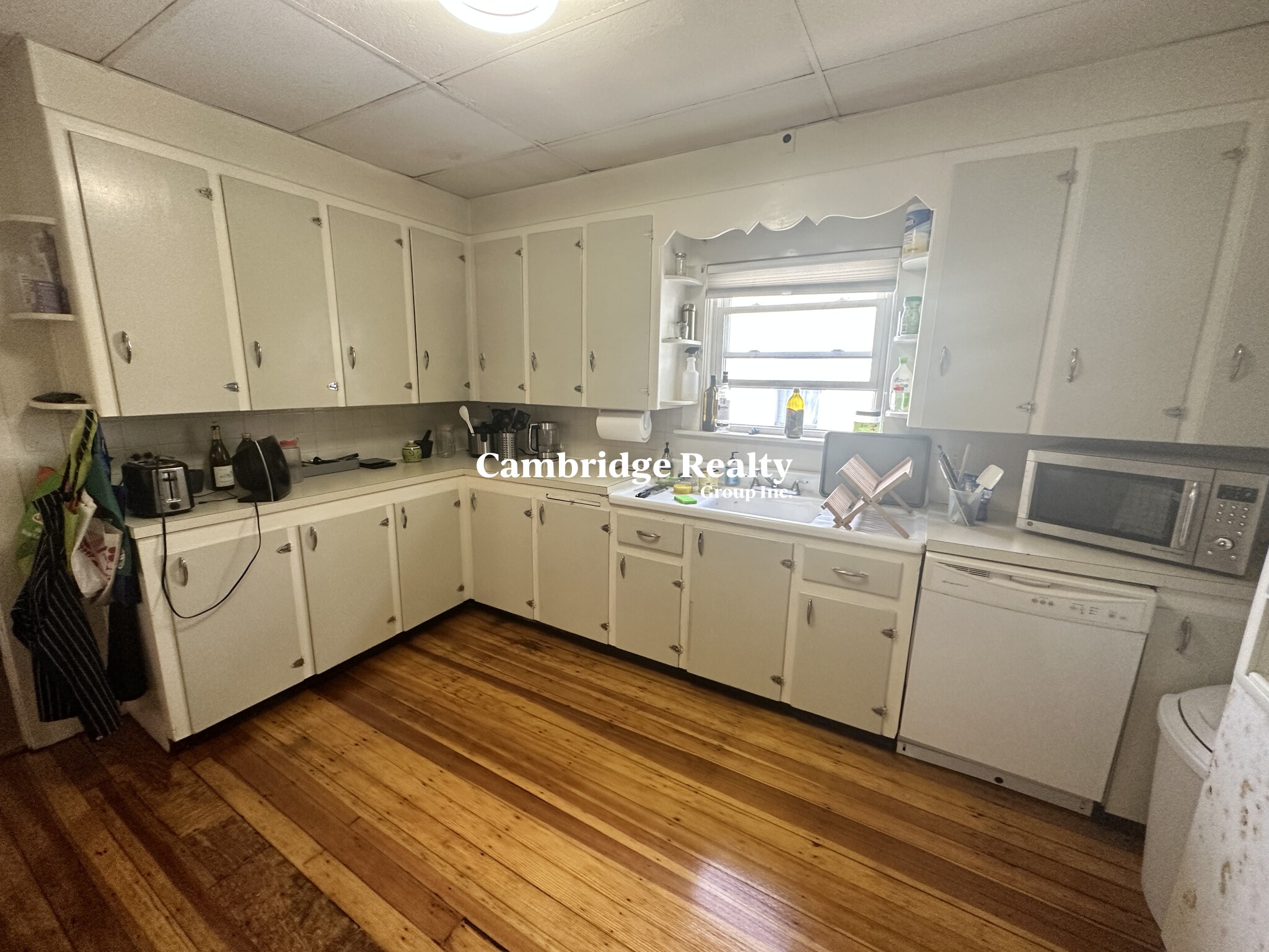 147 Willow Ave, Davis Square