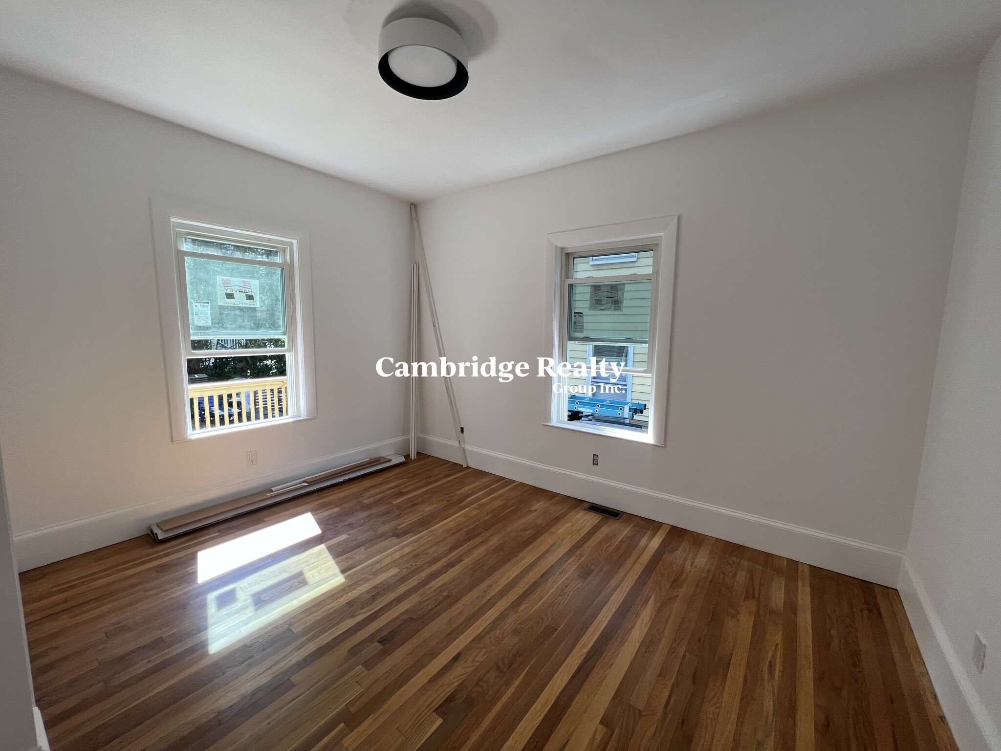 55 Lowell St, Spring Hill