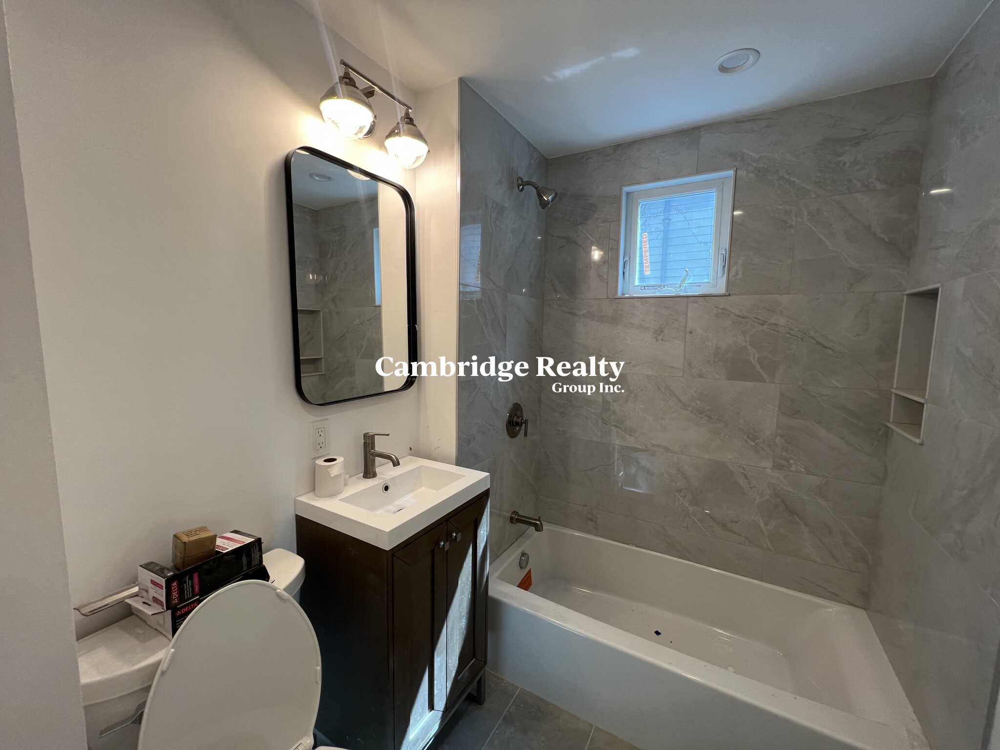 55 Lowell St, Spring Hill