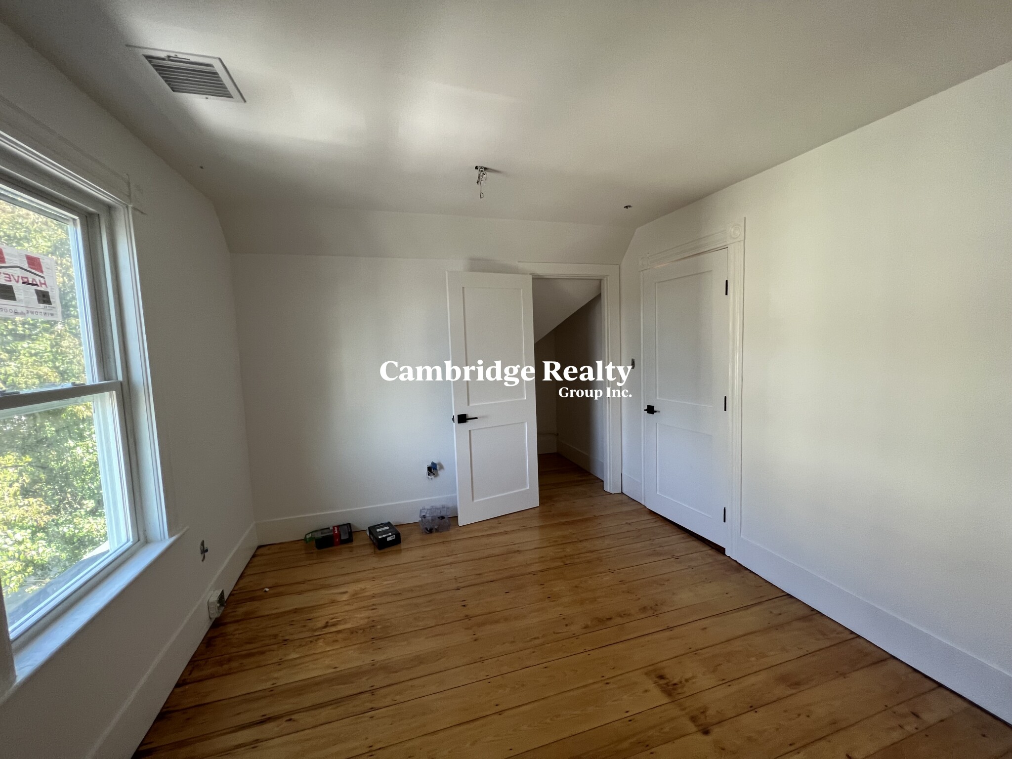 55 Lowell St, Spring Hill