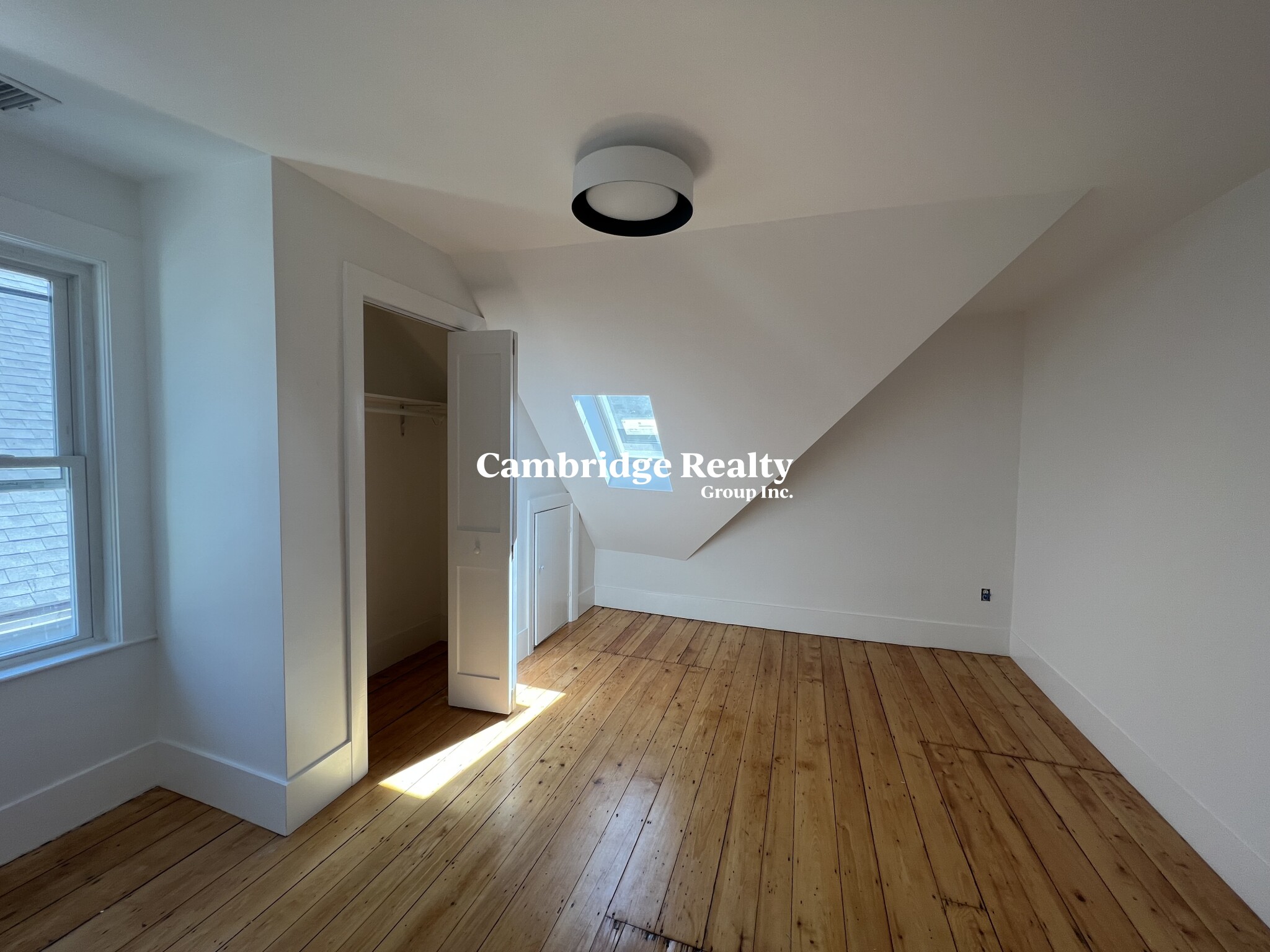 55 Lowell St, Spring Hill