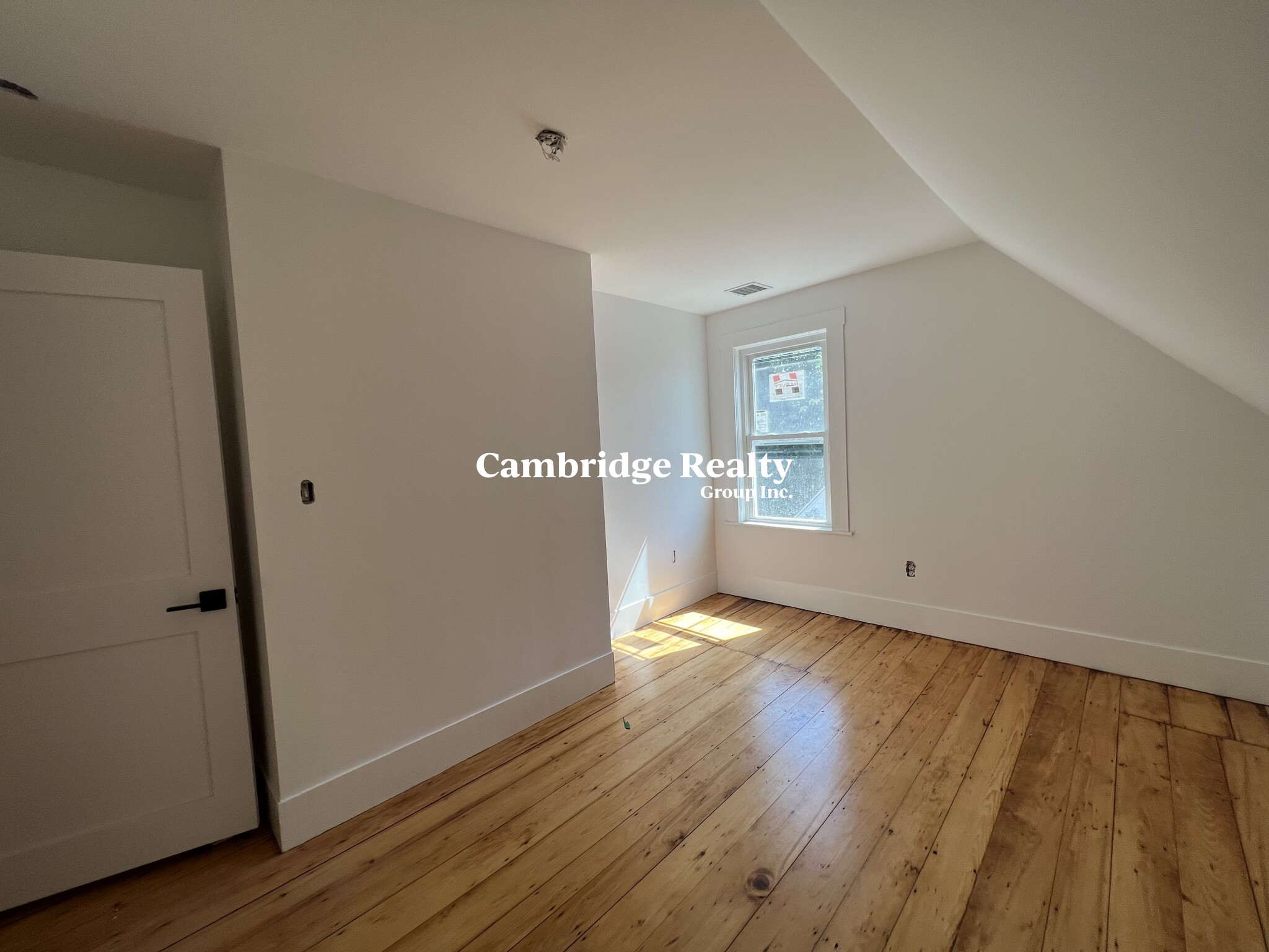 55 Lowell St, Spring Hill