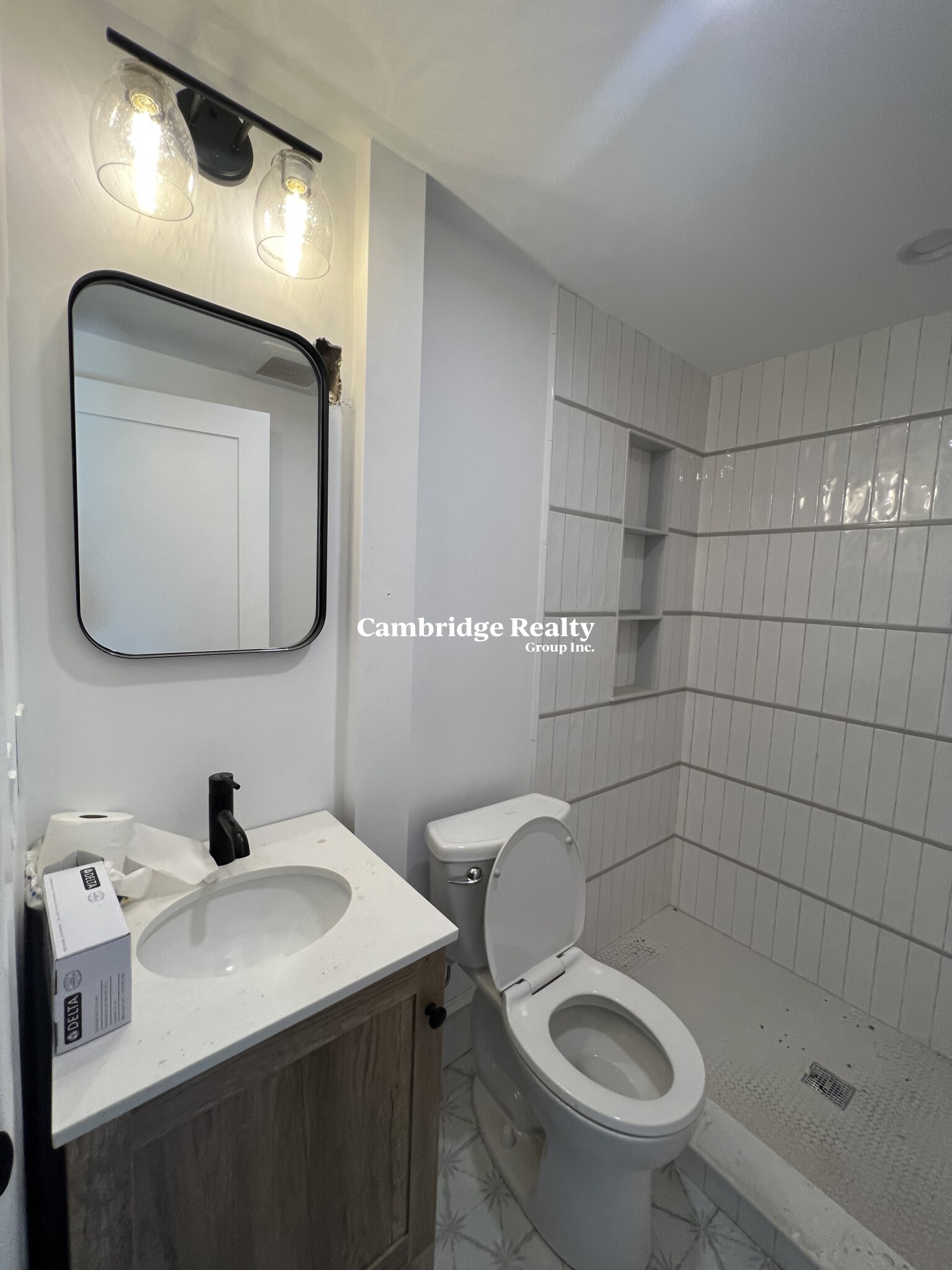 55 Lowell St, Spring Hill