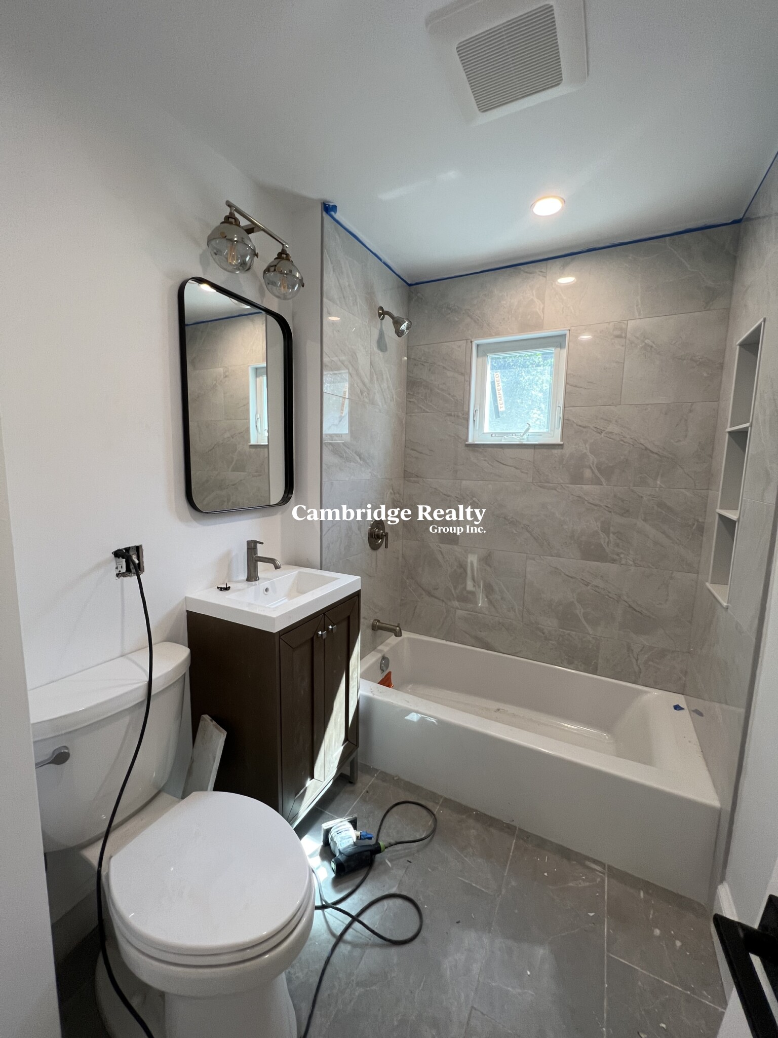 55 Lowell St, Spring Hill