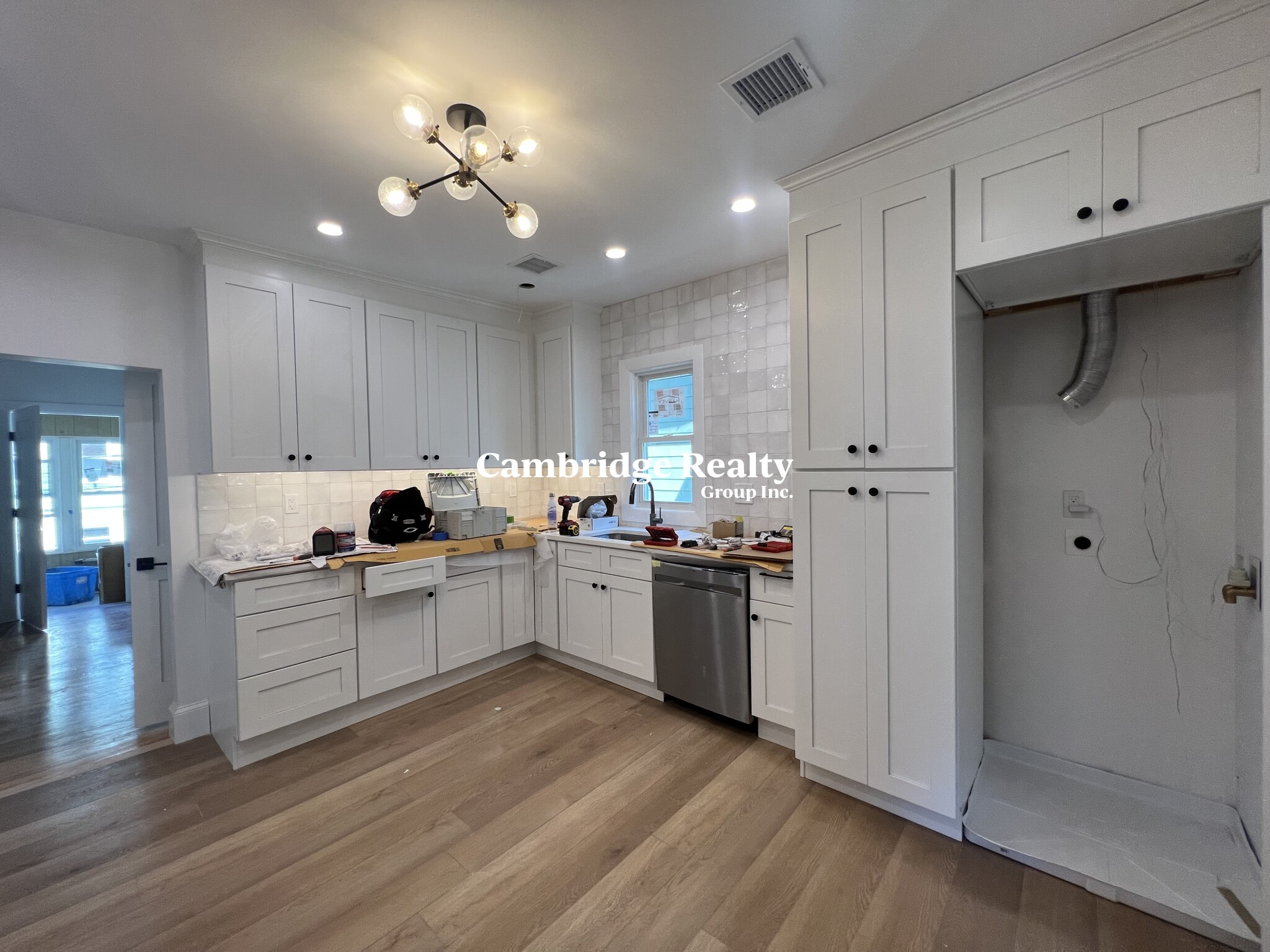 55 Lowell St, Spring Hill