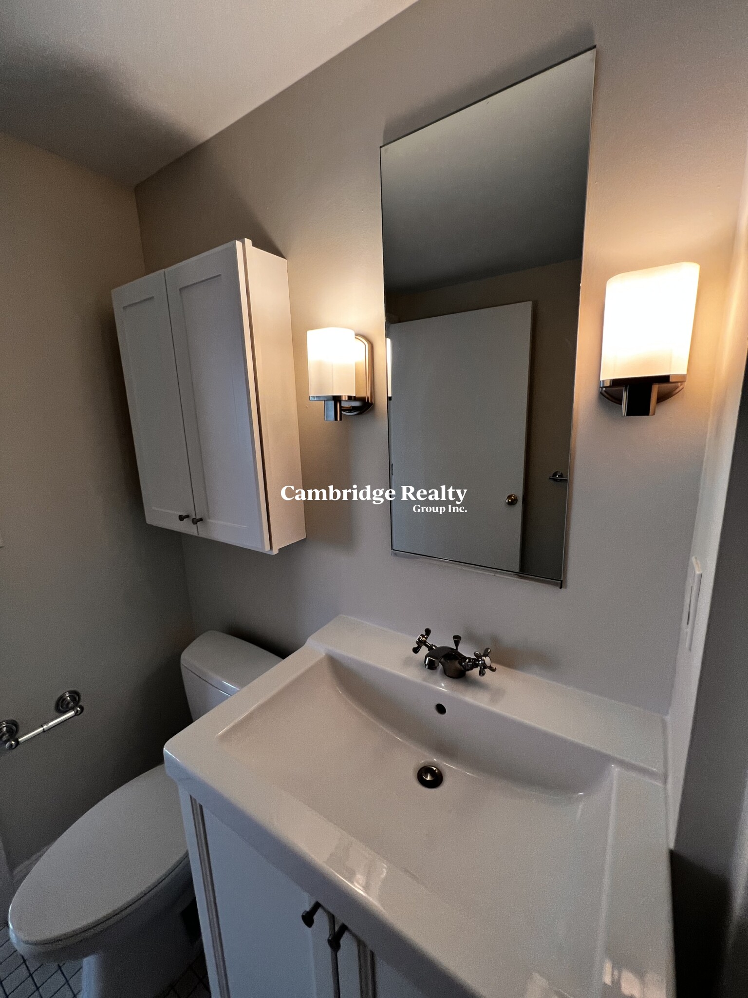 1008 Massachusetts Ave, Mid Cambridge