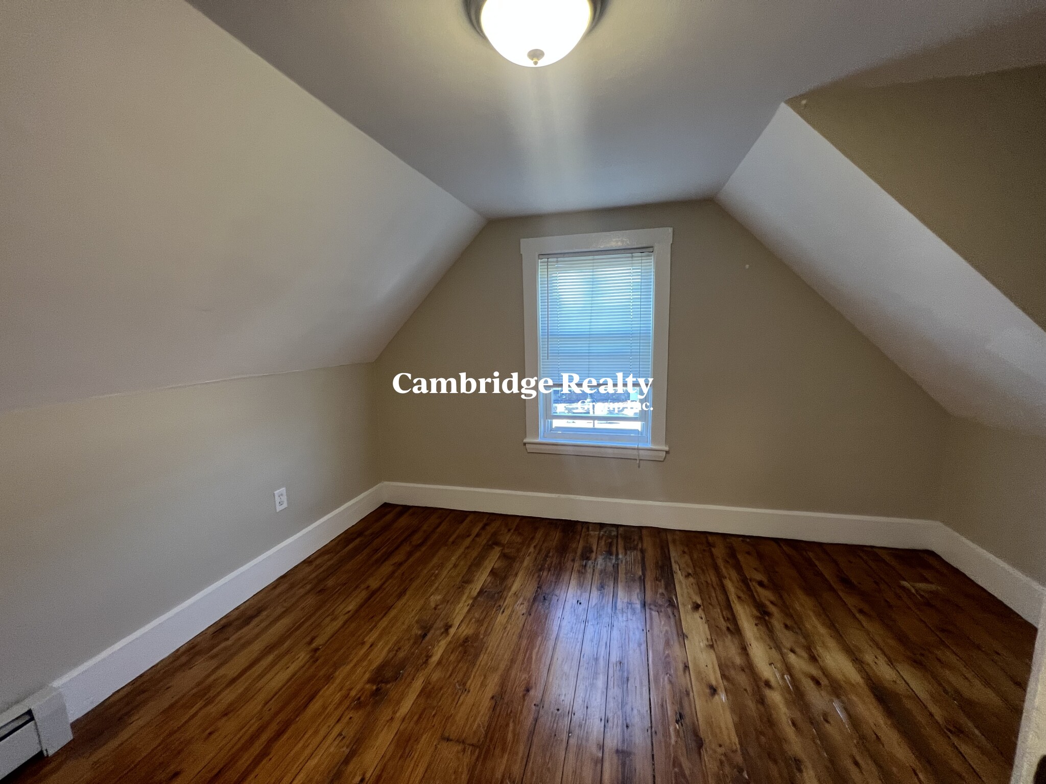 515 Medford St, Winter Hill