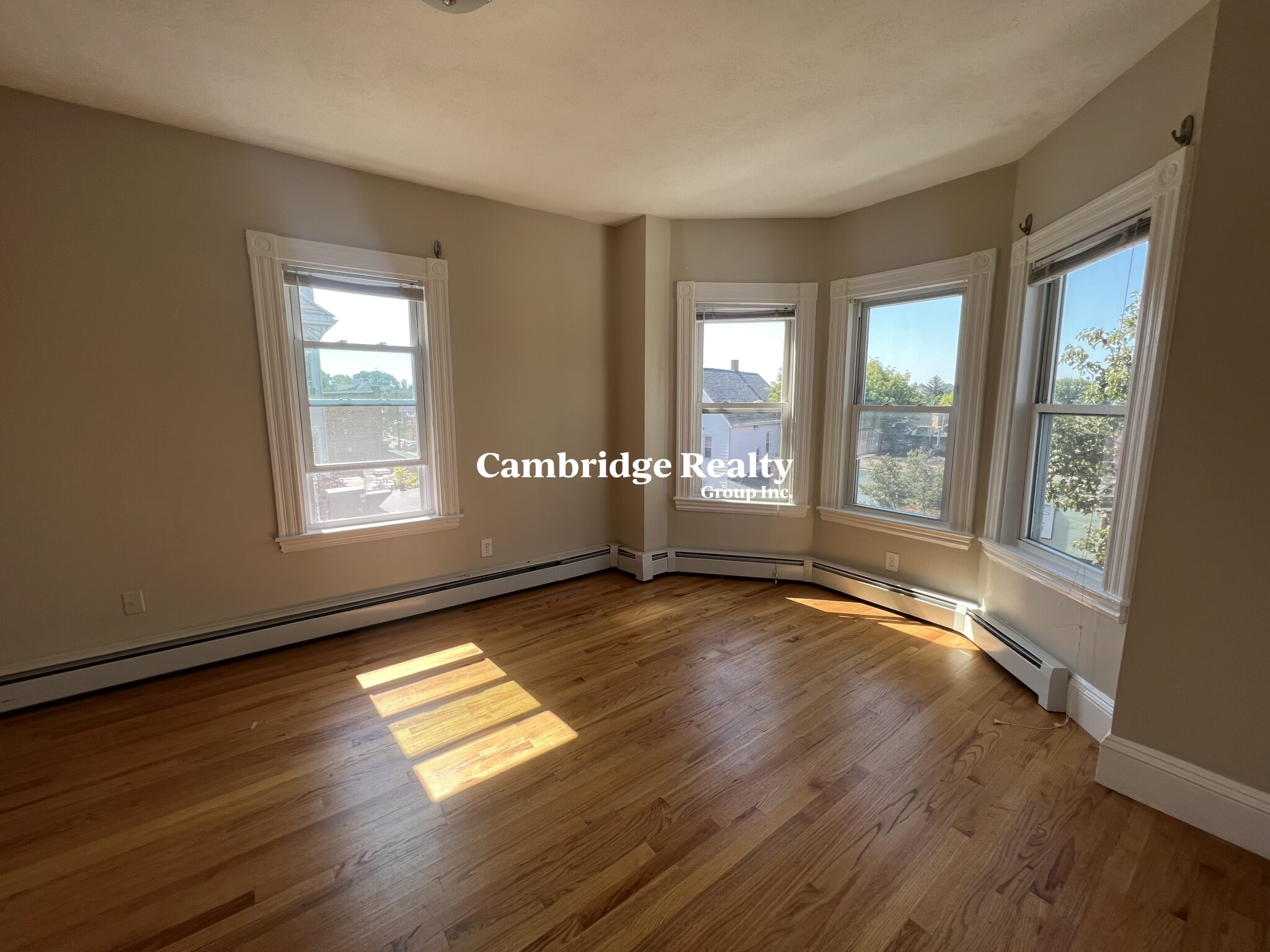 515 Medford St, Winter Hill