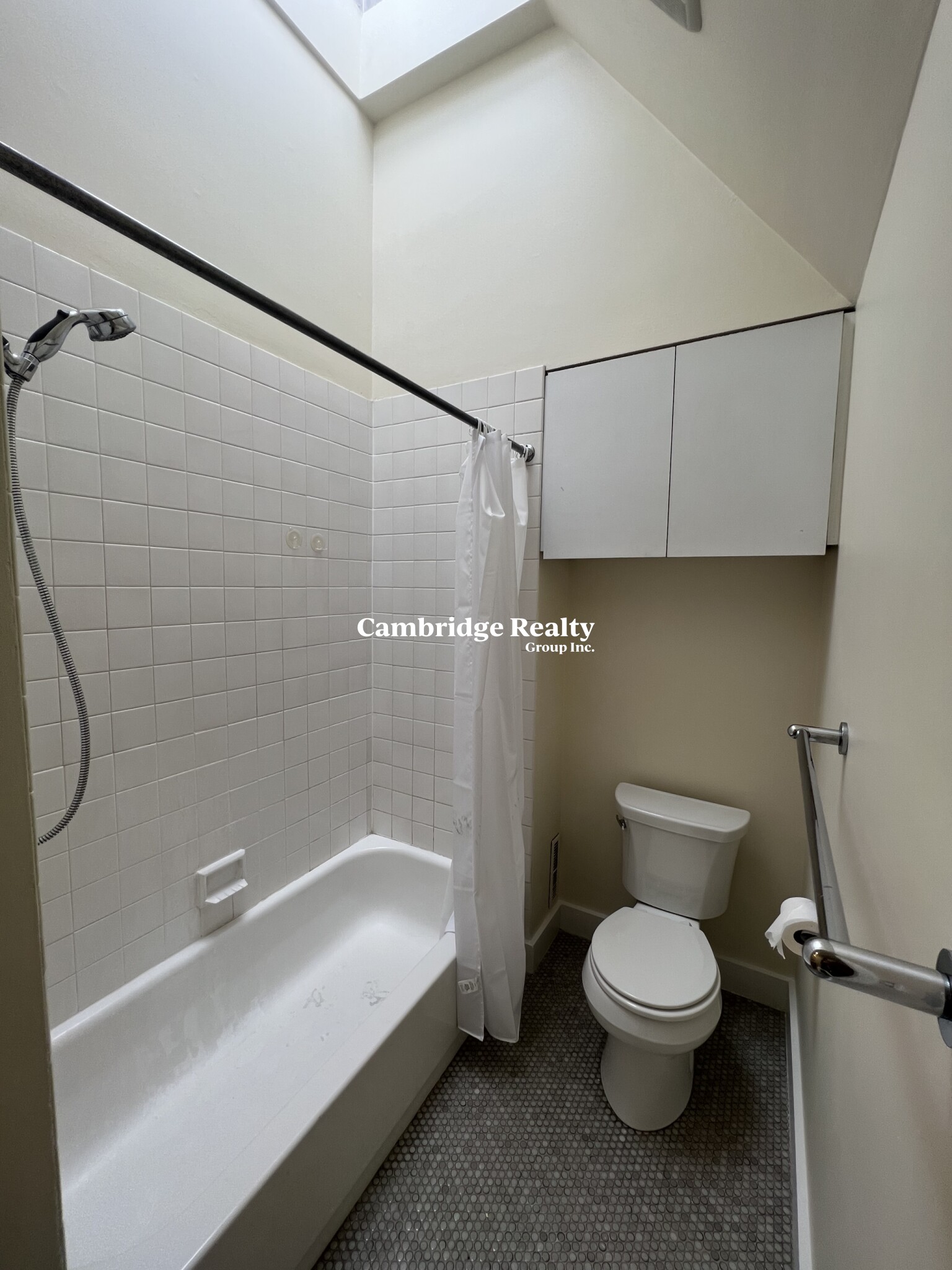 140 Pearl St, Cambridgeport