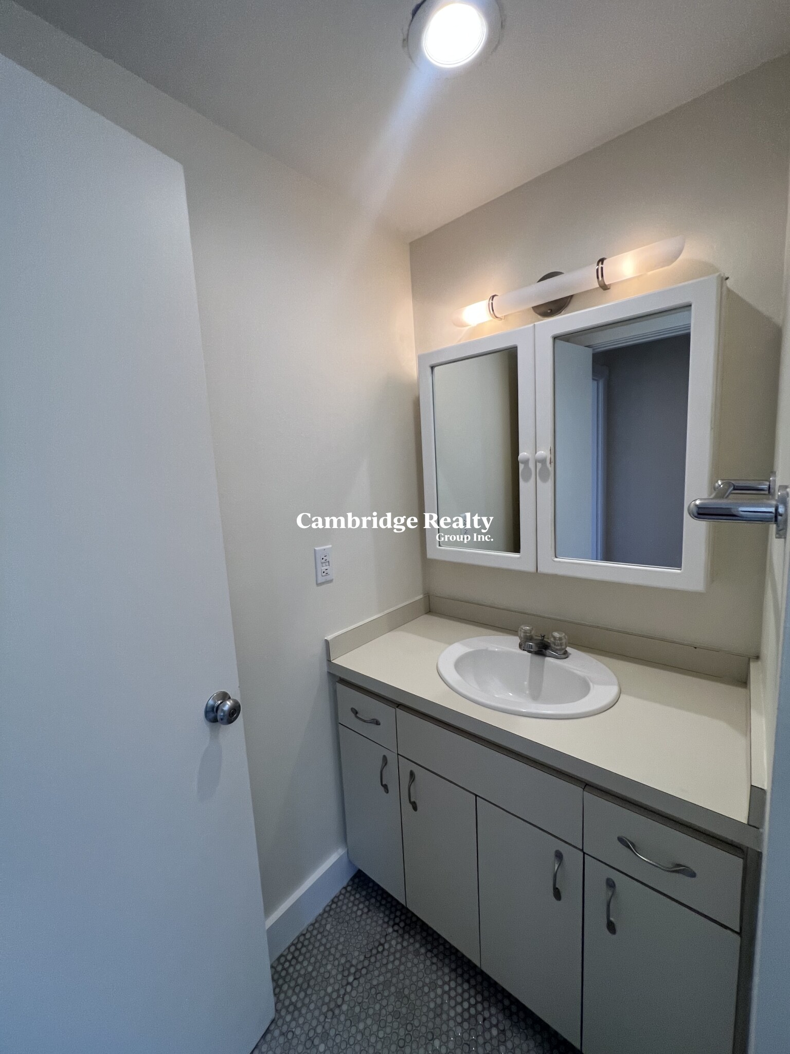 140 Pearl St, Cambridgeport