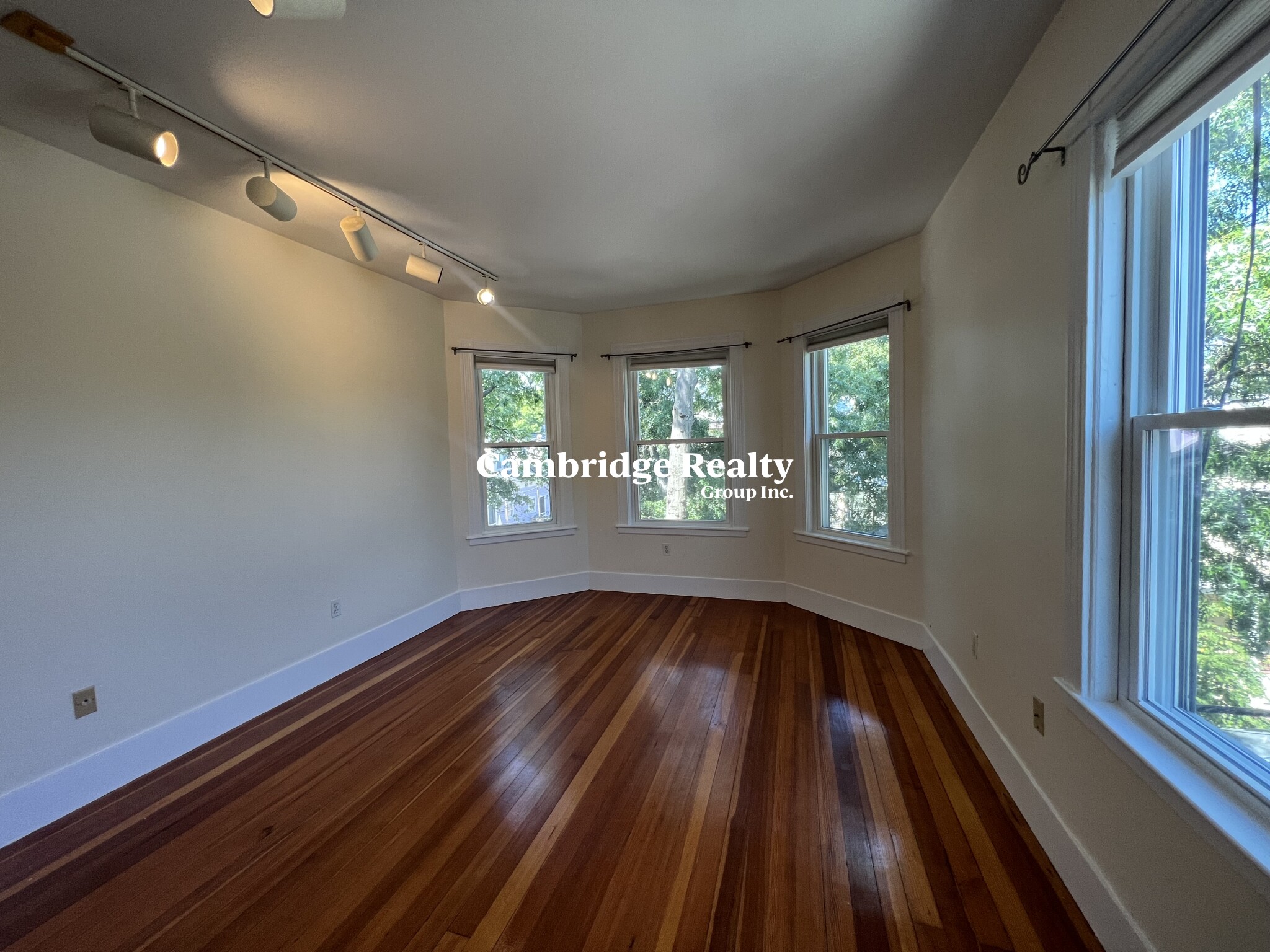 140 Pearl St, Cambridgeport