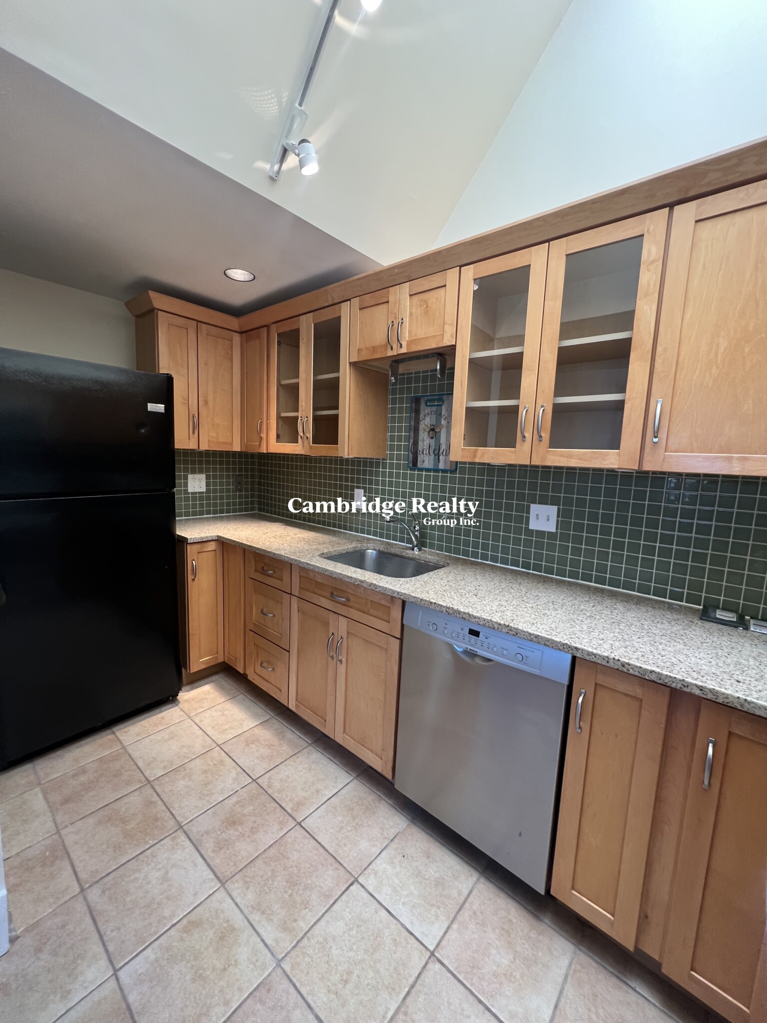 140 Pearl St, Cambridgeport