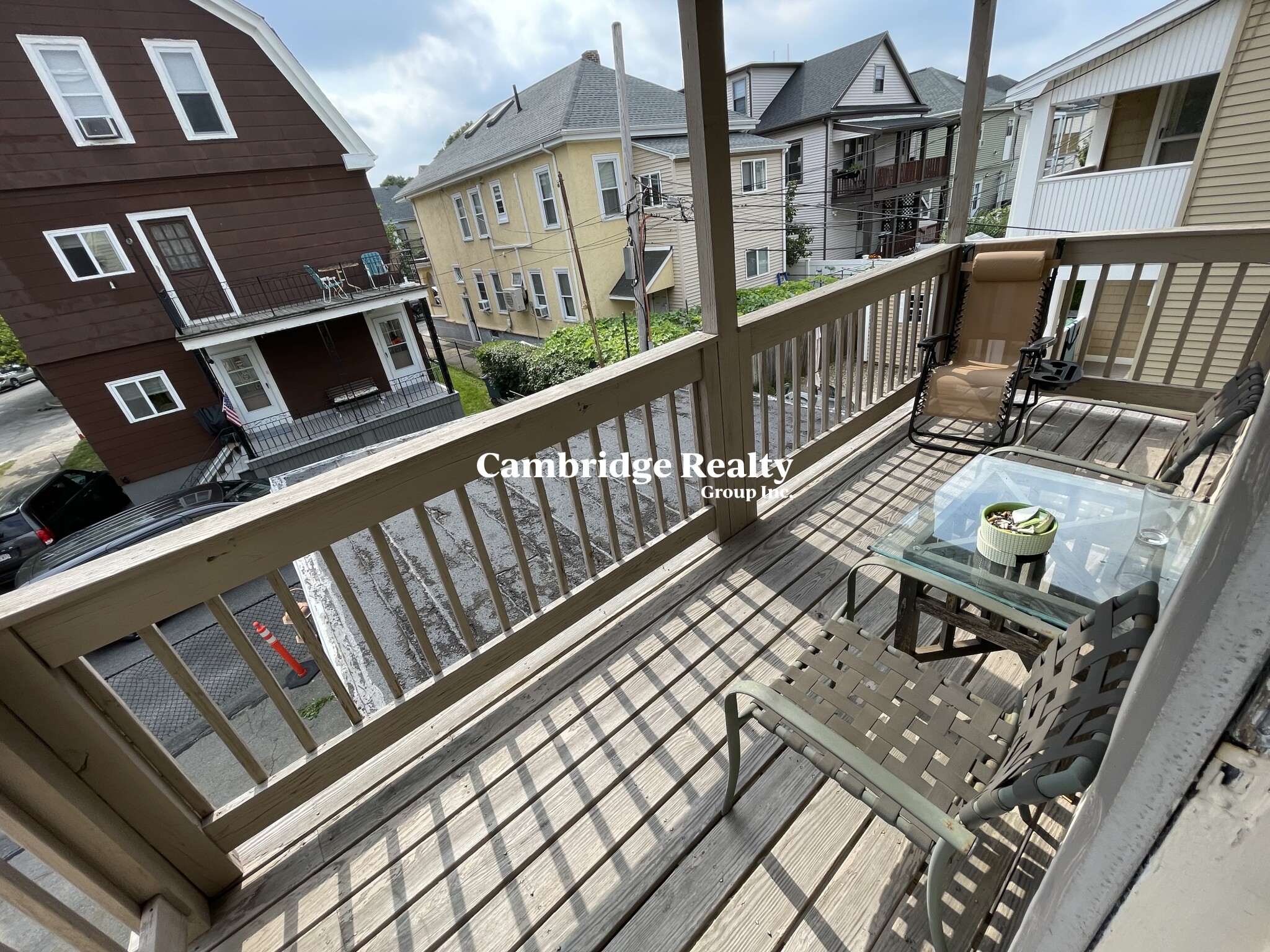 39 Illinois Ave, East Somerville