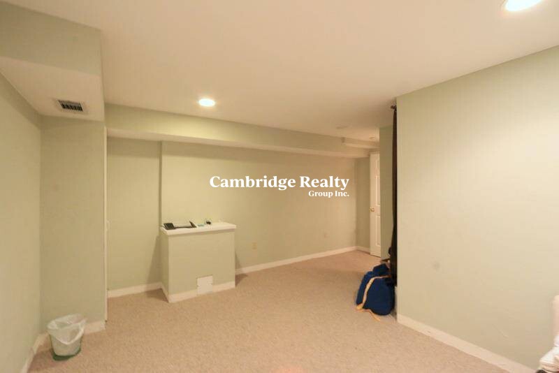 86 Winter St, East Cambridge